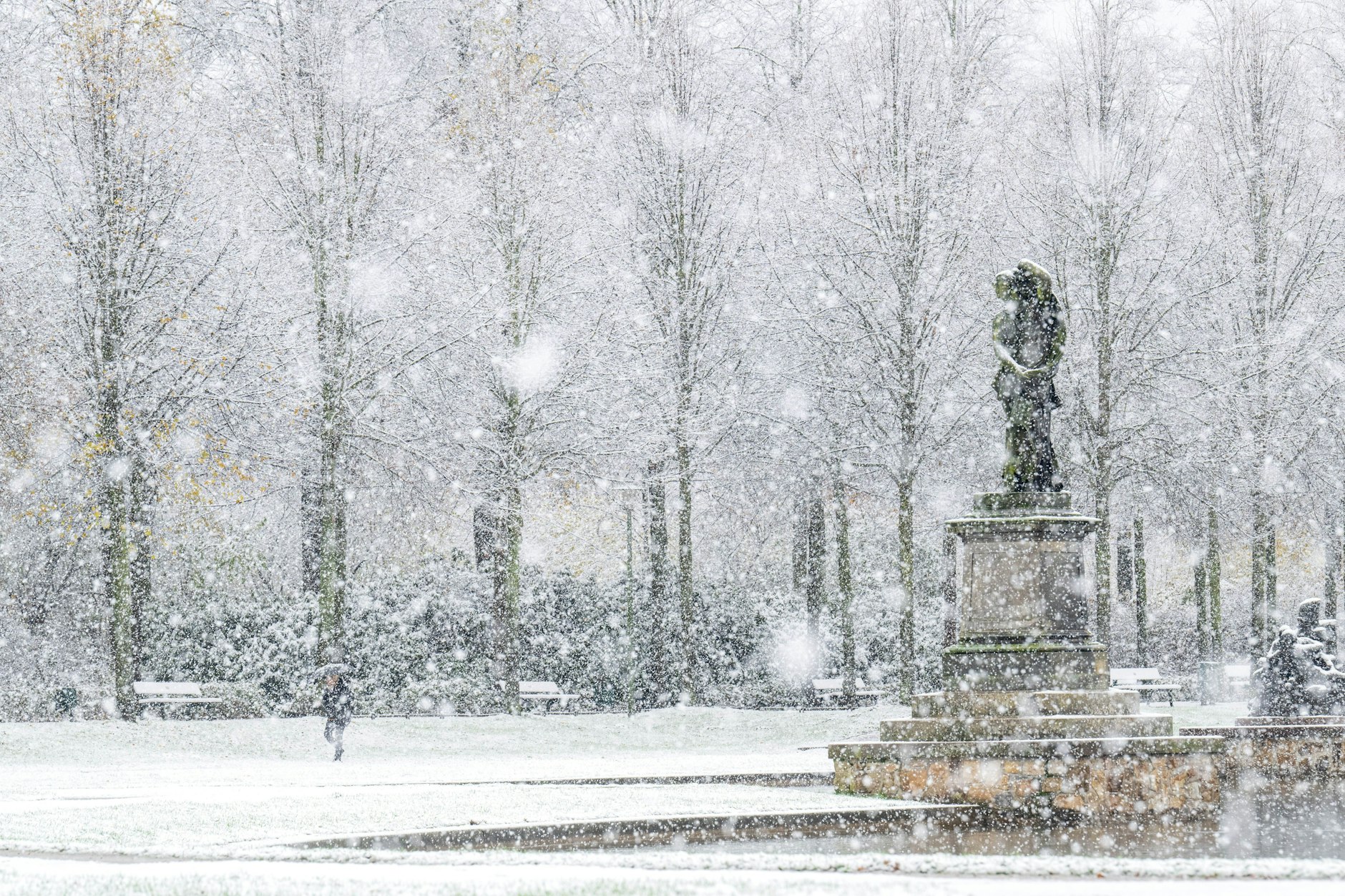Schneefall in Bremen am Dienstagvormittag. 