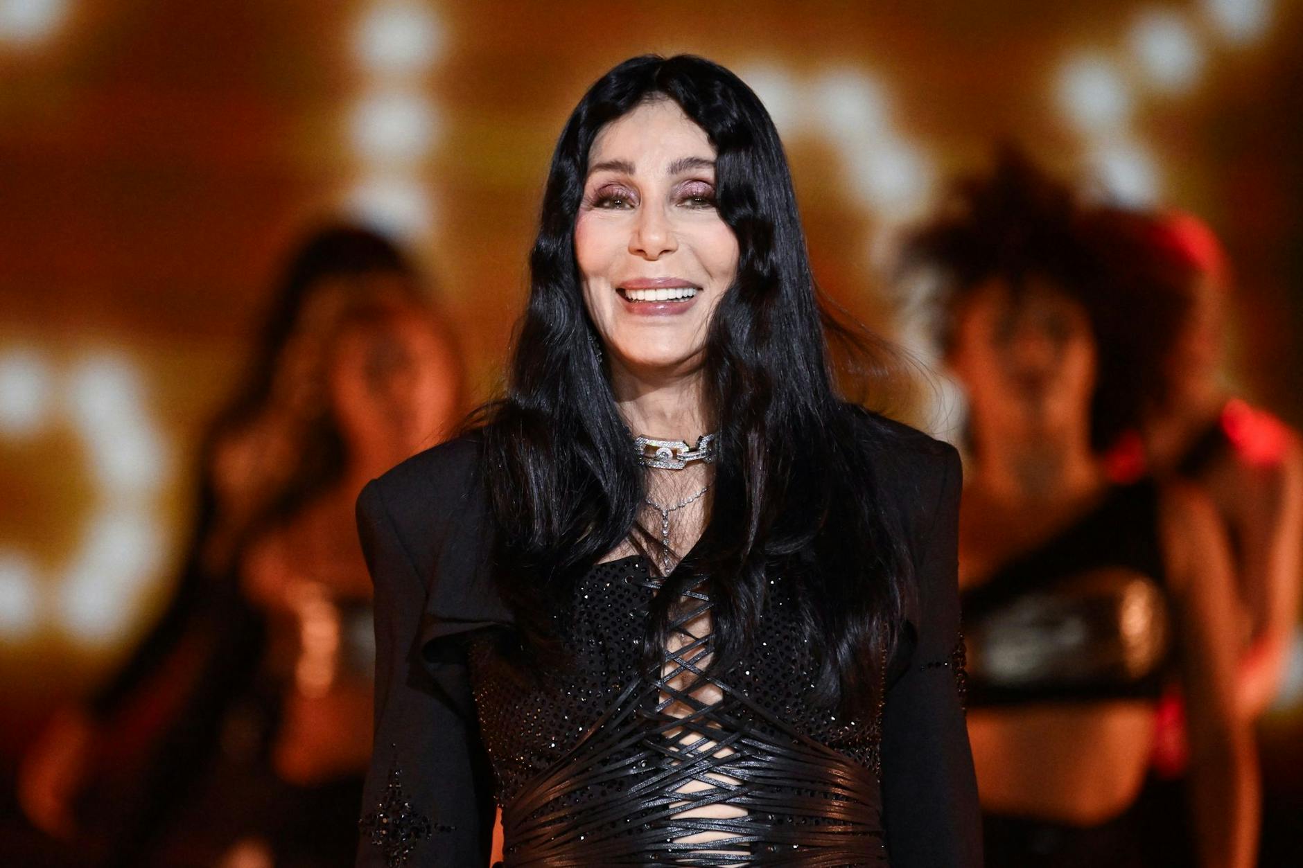 Cher tritt im Oktober 2024 während der Victoria's Secret Fashion Show im New Yorker Stadtteil Brooklyn auf.
