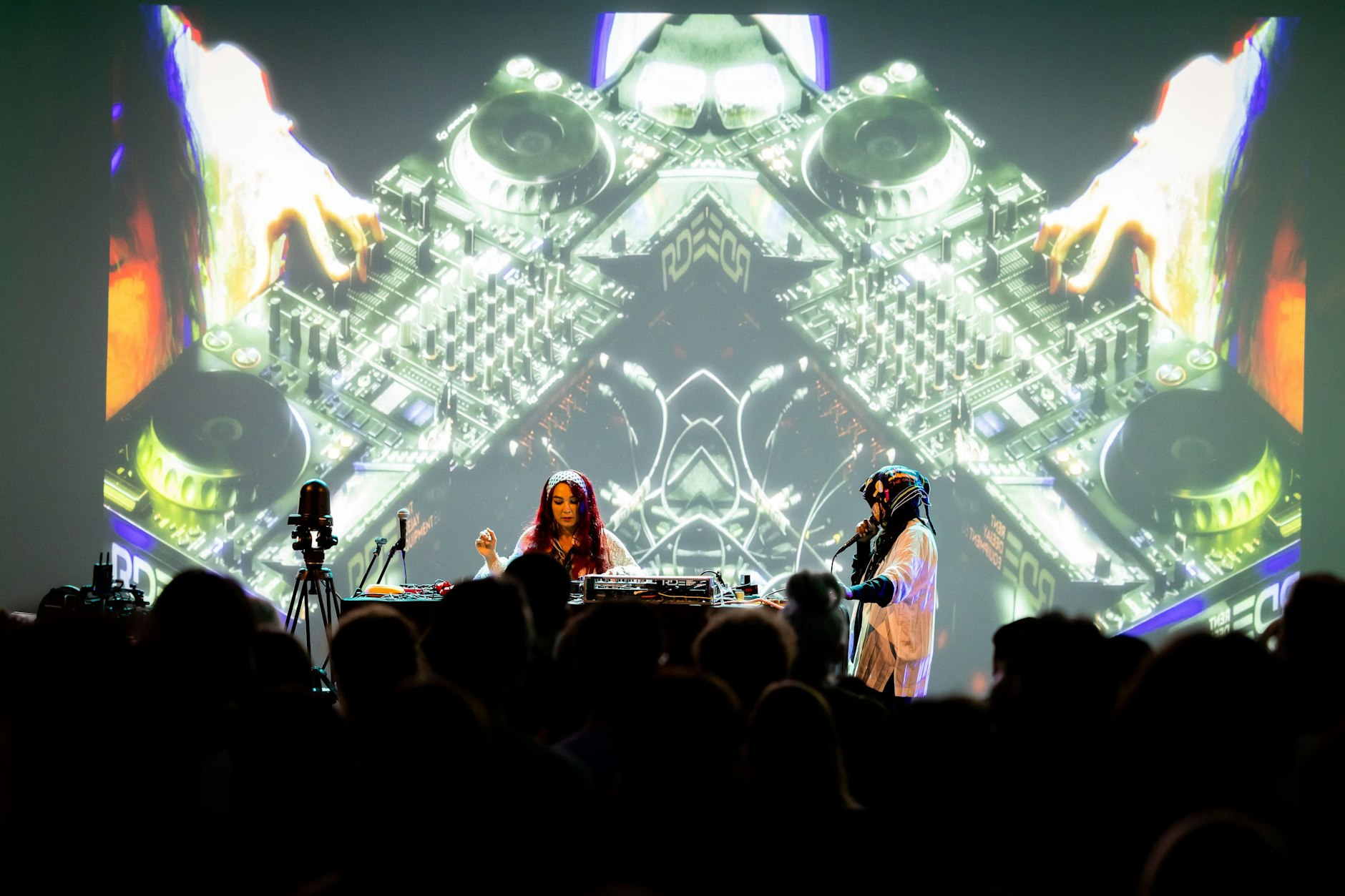 700-Bliss-Konzert bei der Eröffnung des Museums für Moderne Kunst in Warschau