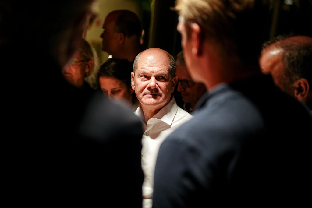Kanzlerkandidatur: Putscht die SPD gegen Scholz?
