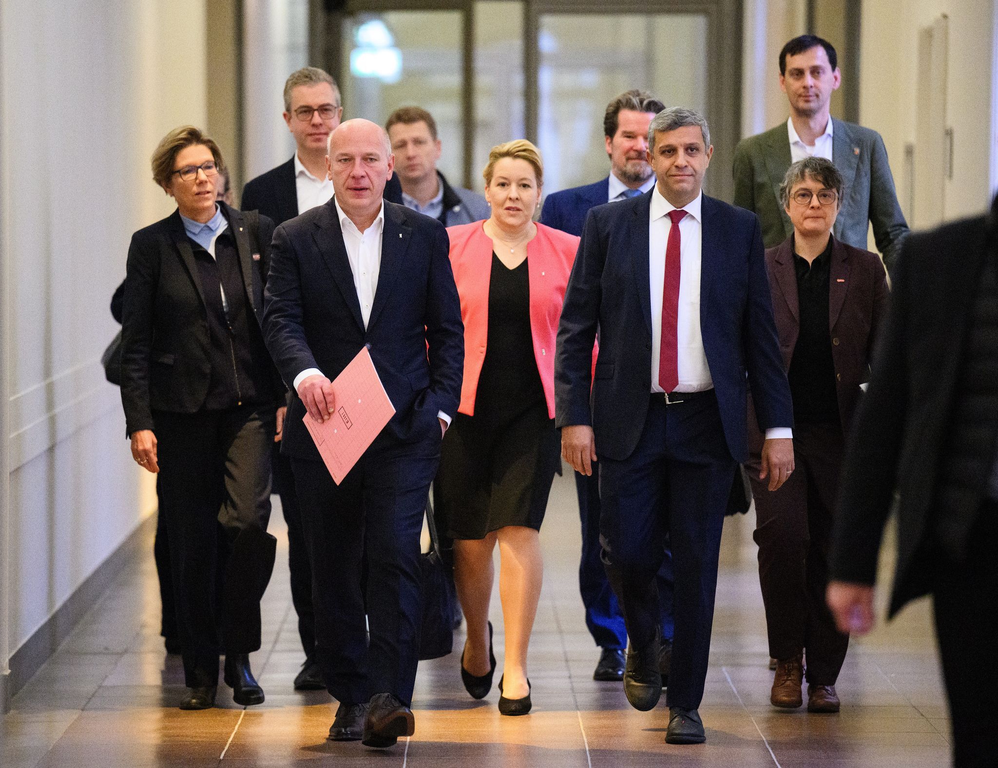 Image - 3 Mrd. Euro gestrichen: So lässt der Senat die Berliner bluten