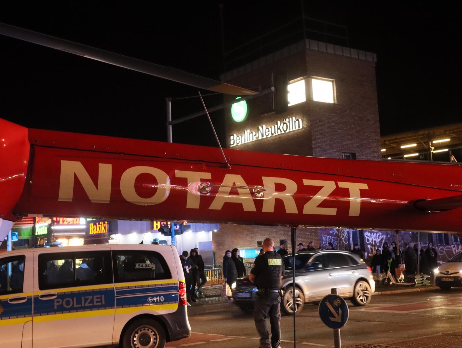Riesenwirbel um angeblichen Toten unter der U-Bahn in Neukölln