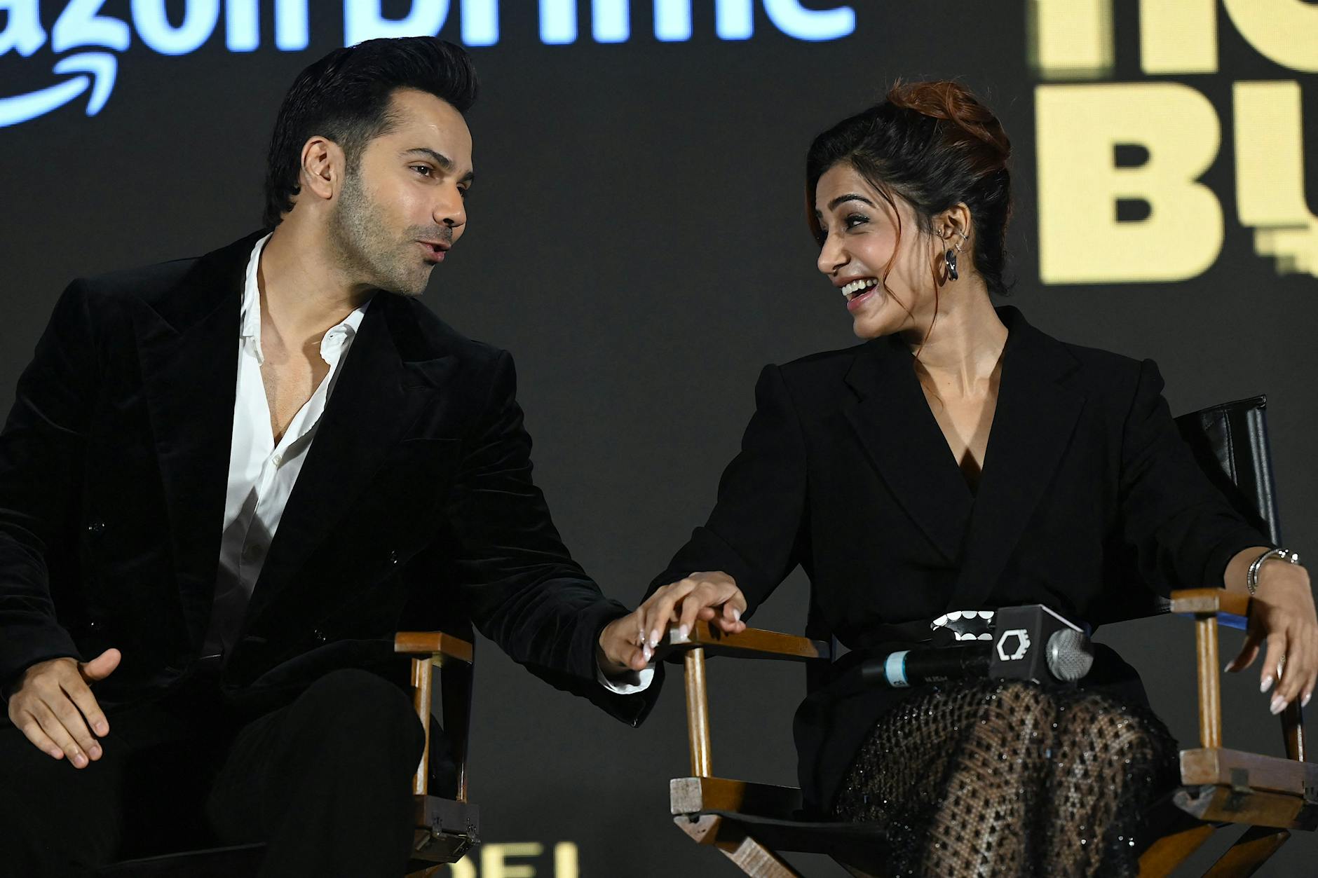 Samantha Ruth Prabhu (r.) und Varun Dhawan spielen die Hauptrollen in der Amazon-Serie „Citadel: Honey Bunny“.