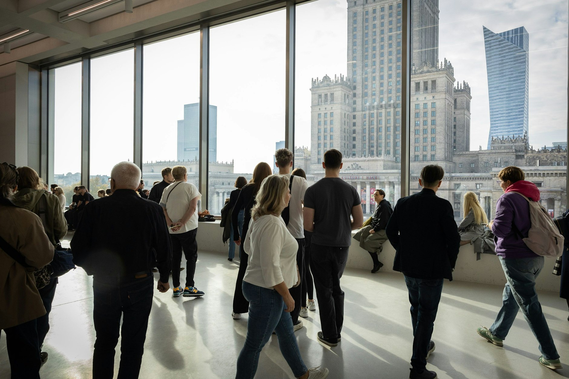 Der Blick aus dem neuen Museum für Moderne Kunst in Warschau auf den Kulturpalast.