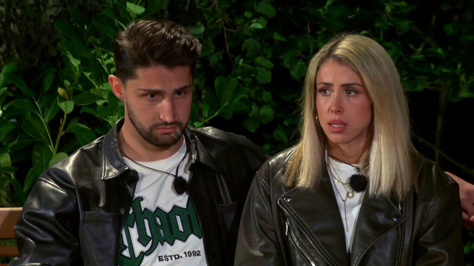 Lorik Bunjaku und Denise Hersing machen sich nach dem „Sommerhaus“ über die anderen Kandidaten lustig.