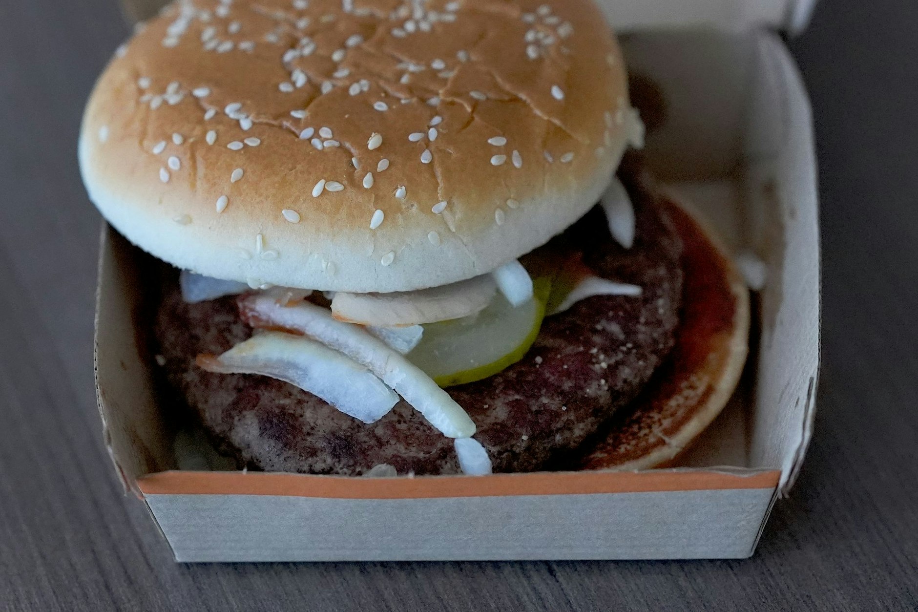 Ein McDonald's Quarter Pounder Burger