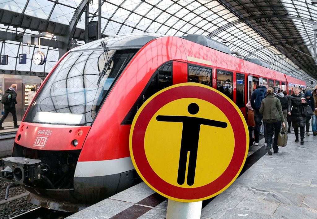 Ausf-lle-bei-S-Bahn-und-Regio-DAS-bl-ht-ffi-Nutzern-ab-Freitag-