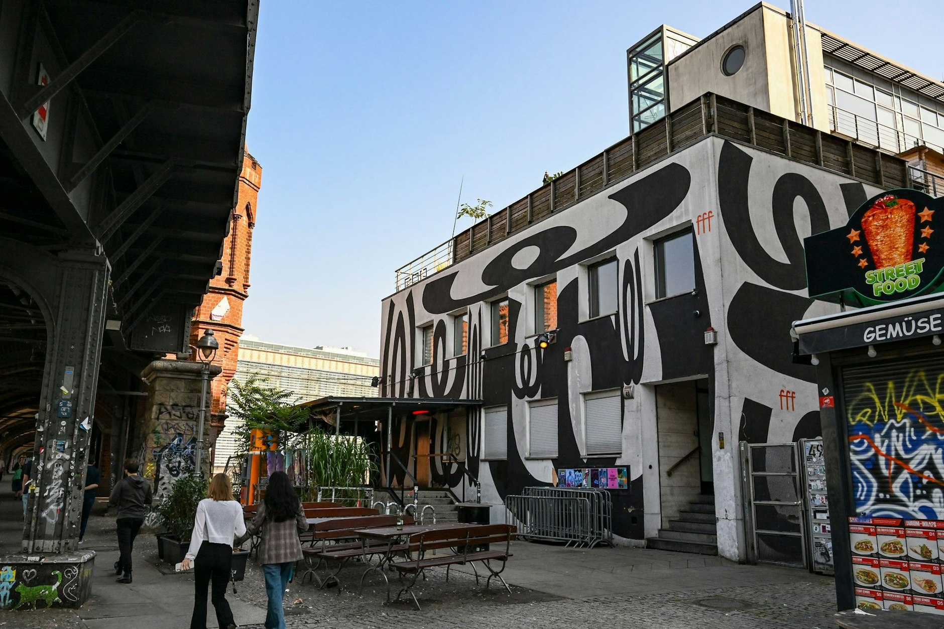 Der mittlerweile geschlossene Watergate-Club in Kreuzberg: Das Wort Clubsterben heftet Berlin inzwischen an wie eine Klette.