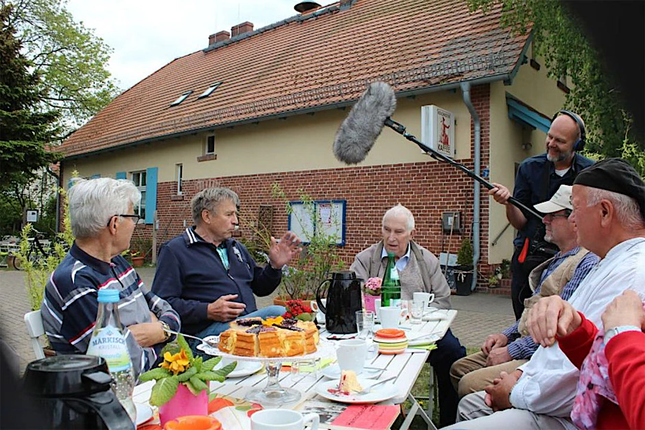 Szene aus „Von Icke bis Platt – Wie in Ber­lin und Bran­den­burg ursprünglich gespro­chen wird“