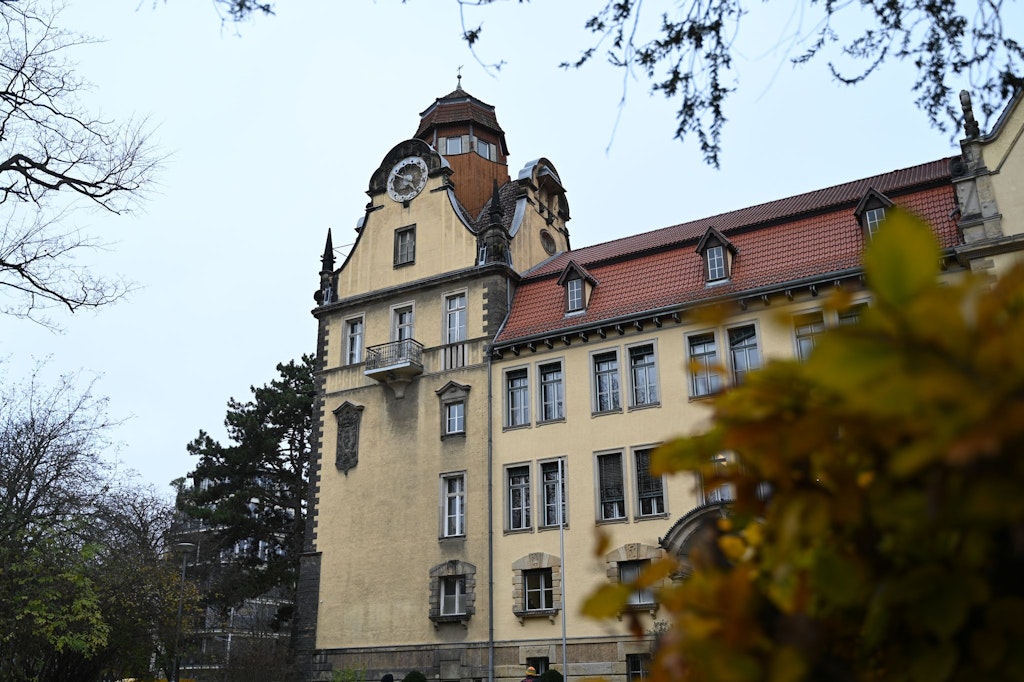 chaos-schule-in-friedenau-sch-ler-und-ex-direktor-sprechen-klartext