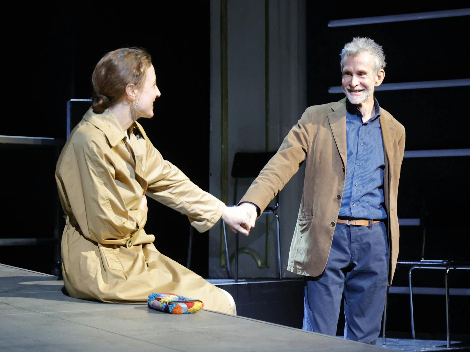 Für wie viele Neuproduktionen reicht das Geld noch? Maren Eggert und Ulrich Matthes feierten im Deutschen Theater gerade eine Premiere: mit dem Stück das "Das Dinner" nach dem Roman von Herman Koch.