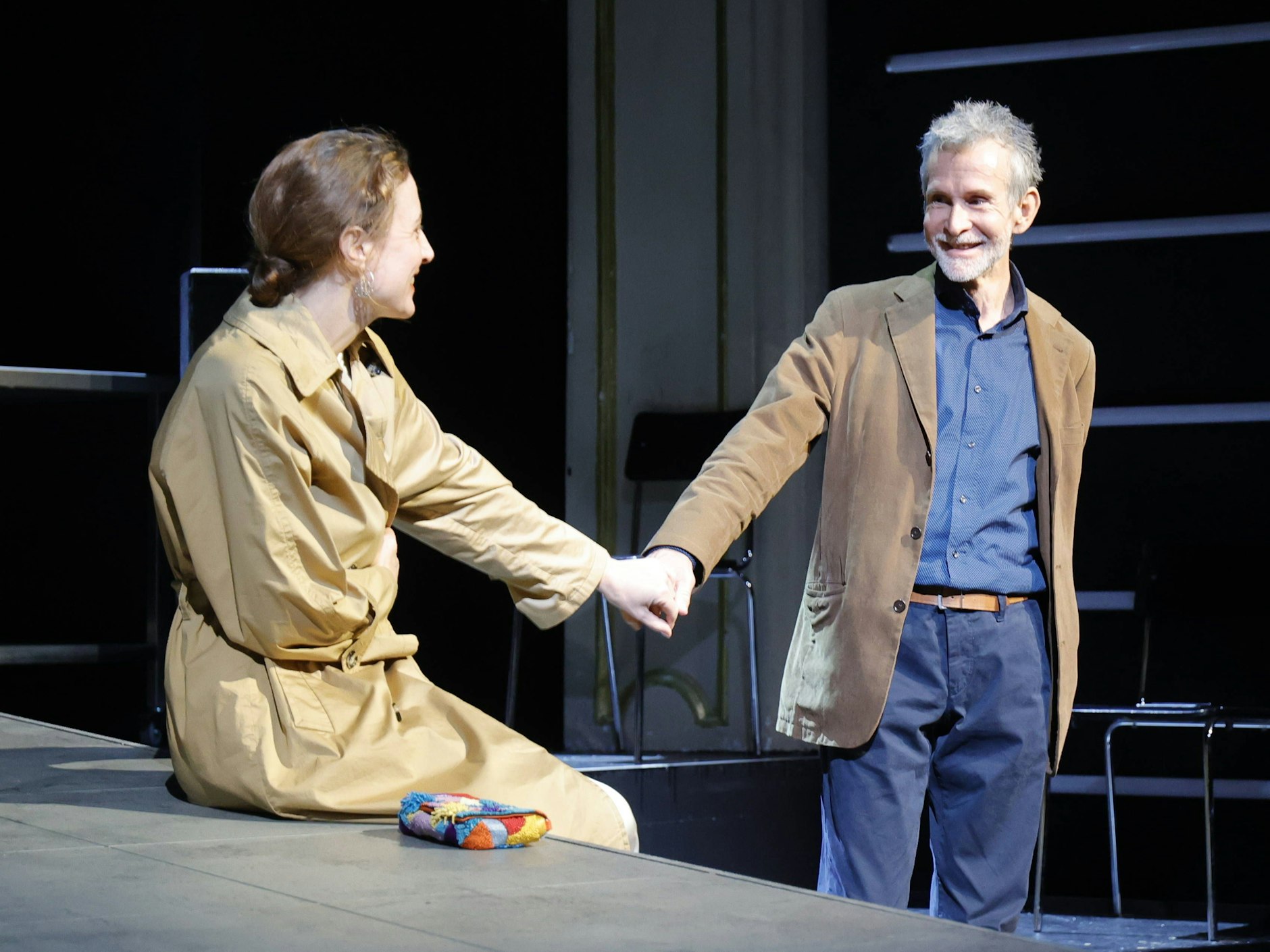 Für wie viele Neuproduktionen reicht das Geld noch? Maren Eggert und Ulrich Matthes feierten im Deutschen Theater gerade eine Premiere: mit dem Stück das "Das Dinner" nach dem Roman von Herman Koch.