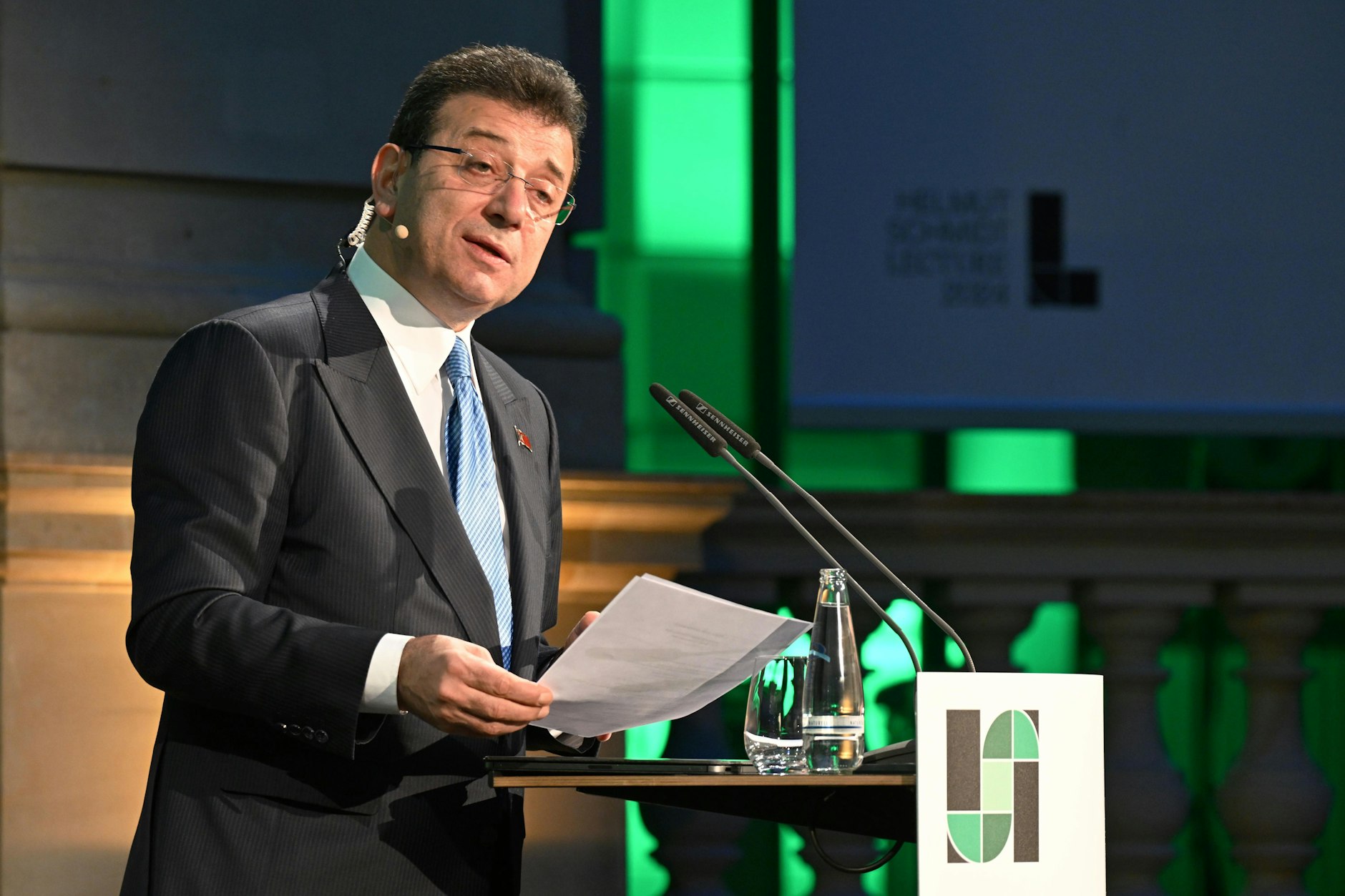 Ekrem İmamoğlu bei seiner Rede am Donnerstagabend im Museum für Kommunikation in Berlin