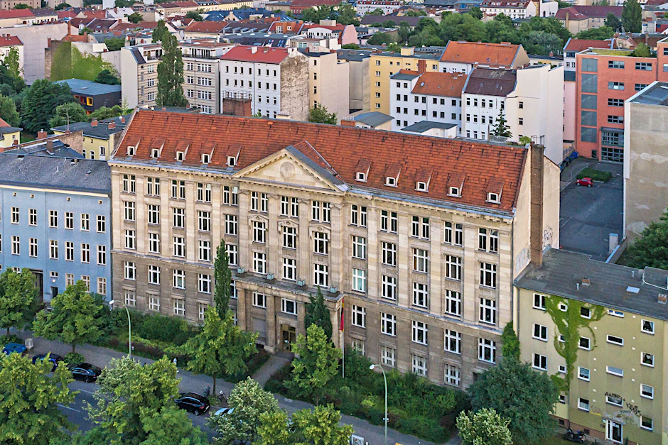 Das historische Verwaltungsgebäude am Tempelhofer Ufer wird saniert und erweitert.