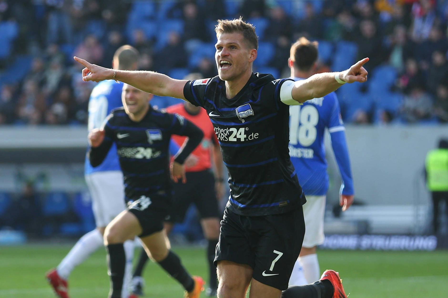 Herthas Stürmer Florian Niederlechner trifft und trifft. Sonnabend will er gegen Ulm wieder jubeln.