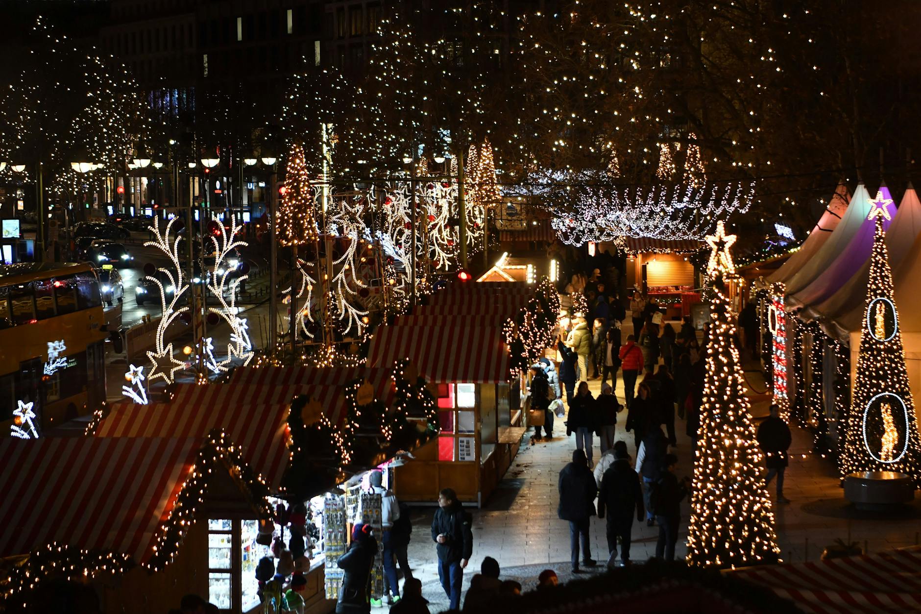 Die Einzelhändler in Deutschland bräuchten dringend ein kleines Weihnachtswunder. Nach einem schwierigen Jahr für die Branche wären umsatzstarke Wochen zum Jahresende besonders wichtig. (Symbolfoto)