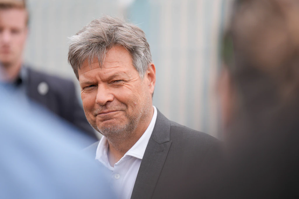 Versagt die Justiz, wenn ein ranghoher Politiker wie Robert Habeck Strafantrag stellt?