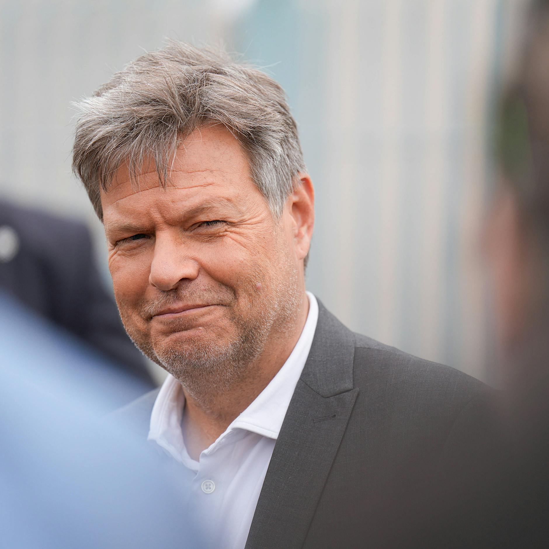 Habeck und die Meinungsfreiheit: Versagt die Justiz, wenn ein ranghoher Politiker Strafantrag stellt?