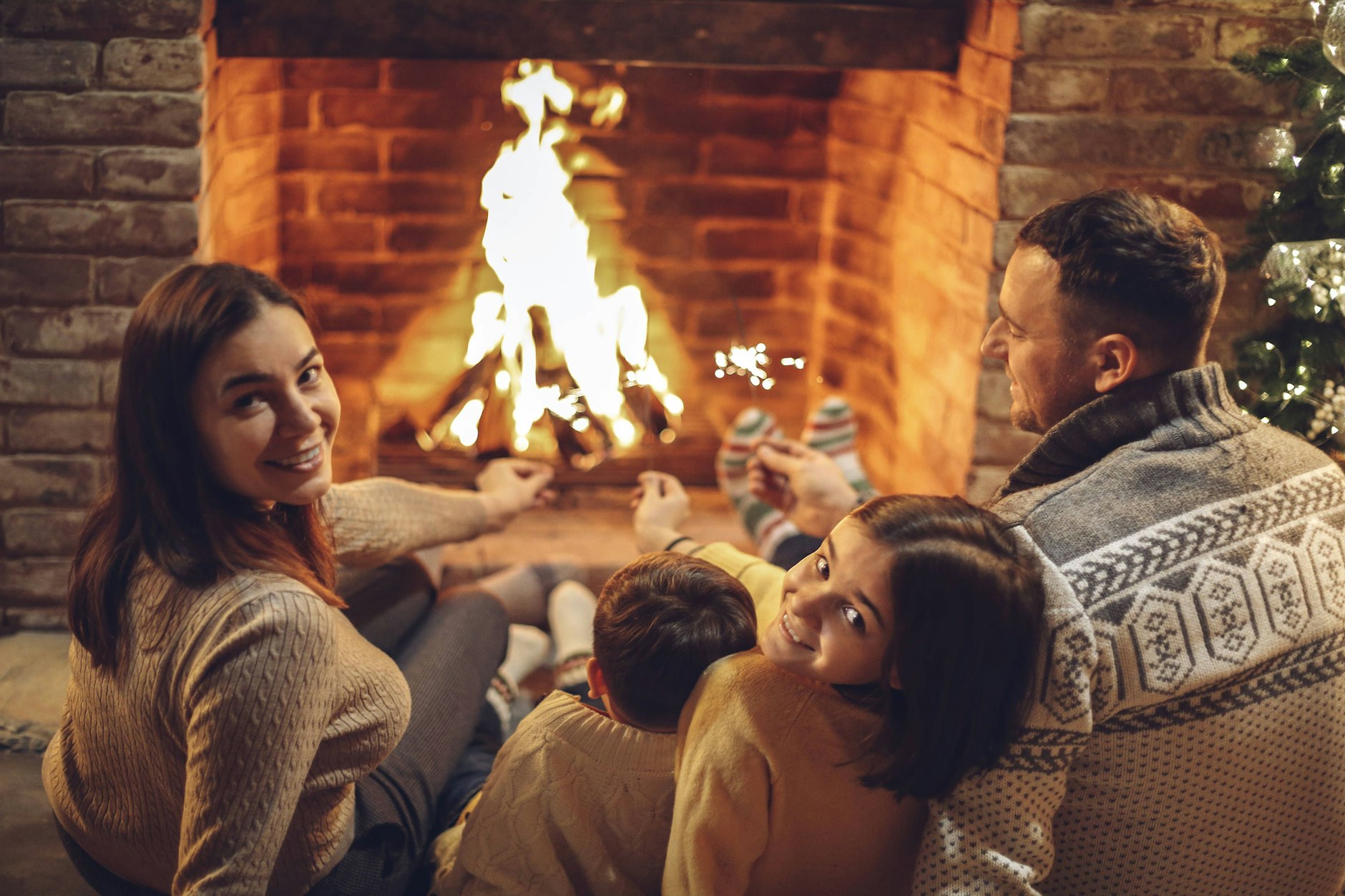 Traditionell und festlich: Steinböcke feiern Weihnachten laut Horoskop mit Beständigkeit und familiärem Zusammenhalt. Pure Besinnlichkeit!