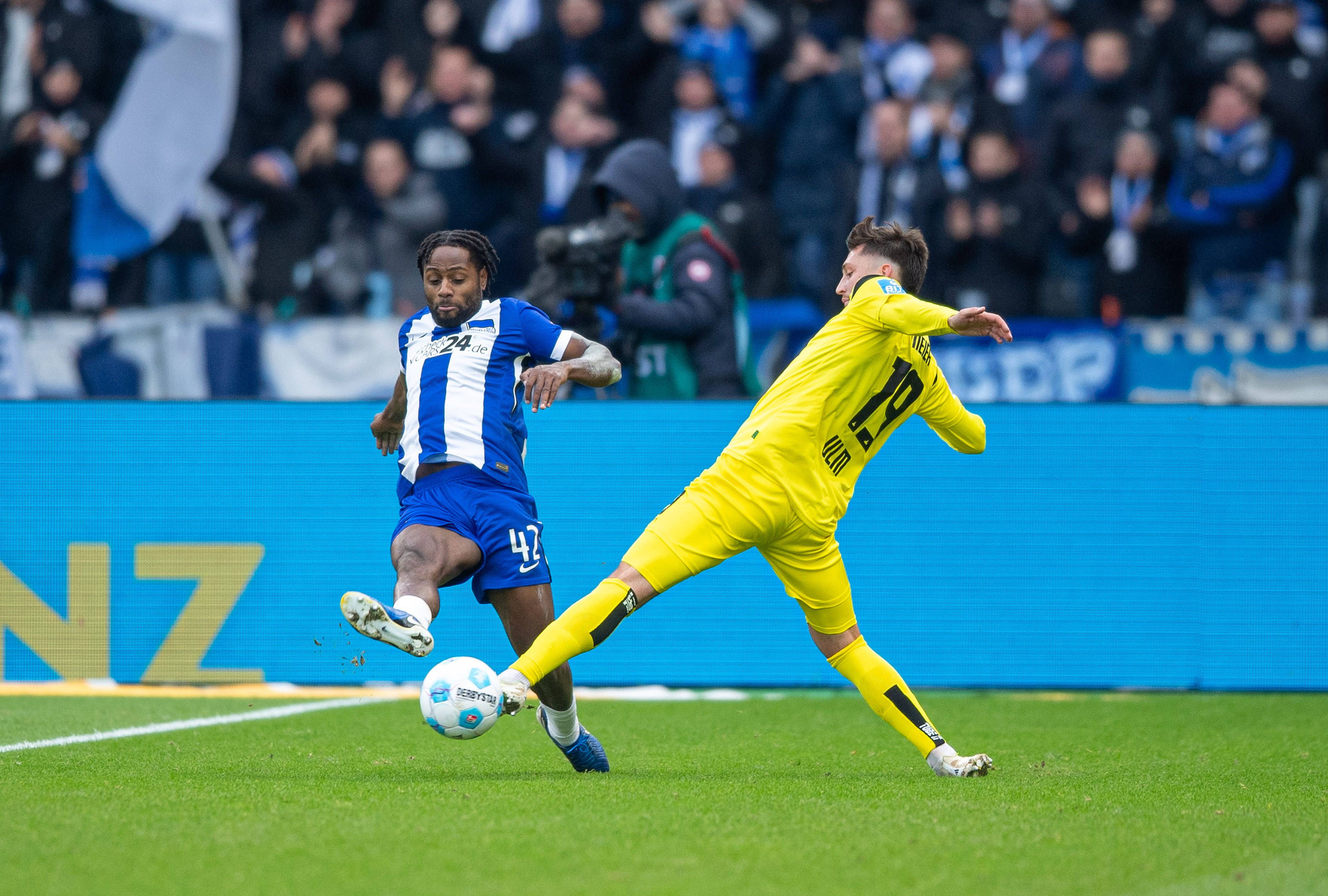 Hertha BSC: Zeefuik, Kämpfen Bis Der Schmerz Kommt? Nicht Bei Coach Fiel