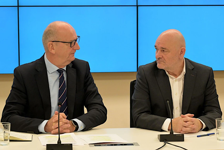 Potsdam: Brandenburgs Ministerpräsident Dietmar Woidke (SPD, l.) und Robert Crumbach, Landesvorsitzender des BSW.