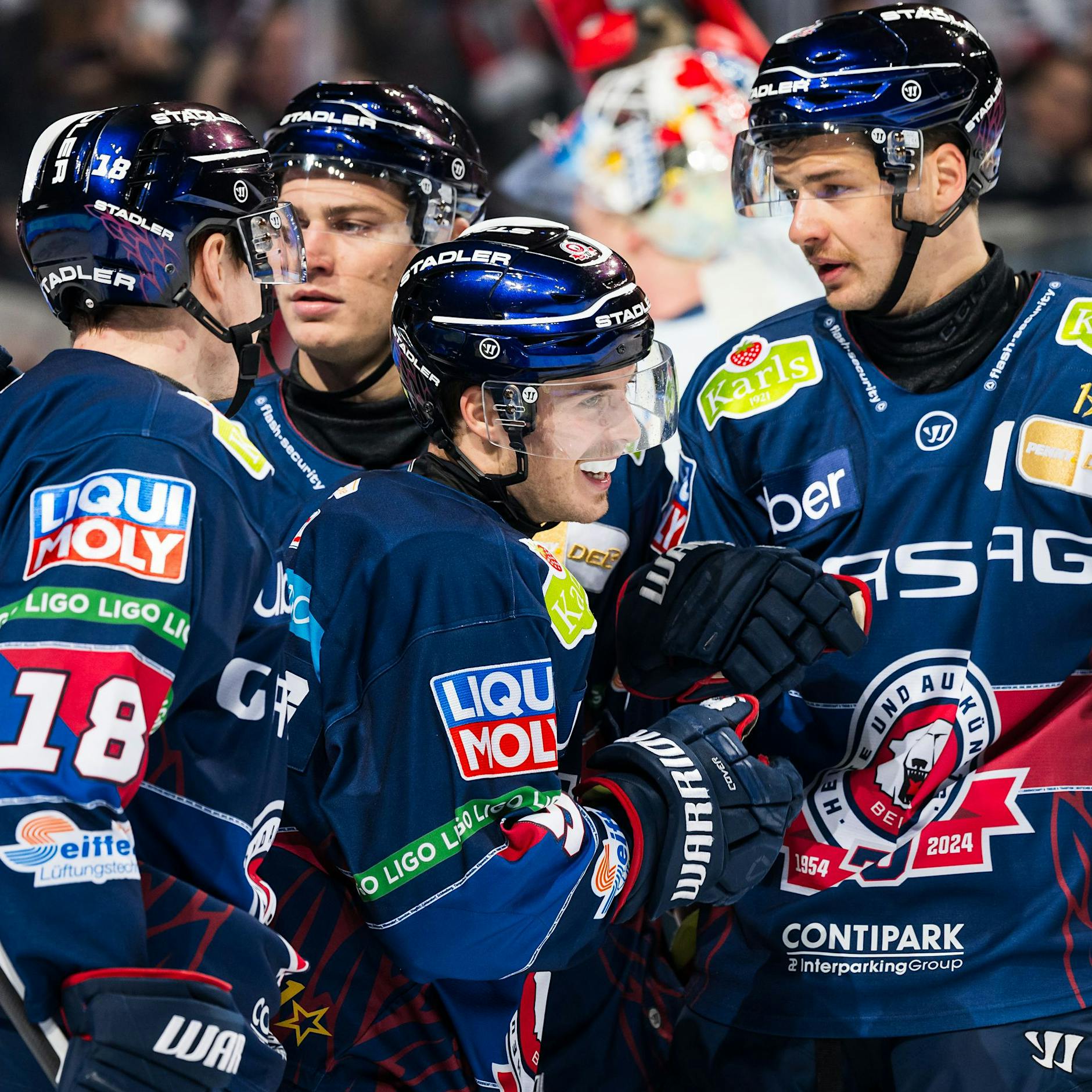 6:3-Sieg! Eisbären Berlin feiern ihren Wahnsinns-Dreierpacker