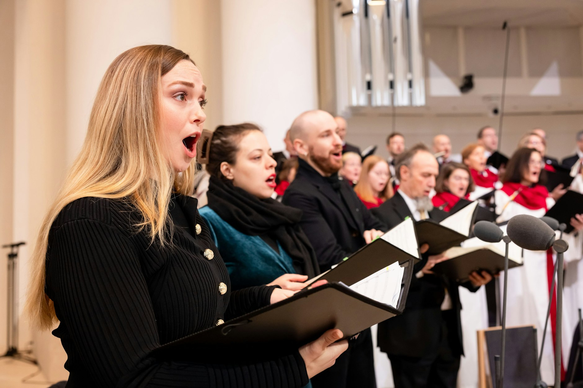 Chor der St.-Hedwigs-Kathedrale, begleitet von der Berliner Kammersymphonie