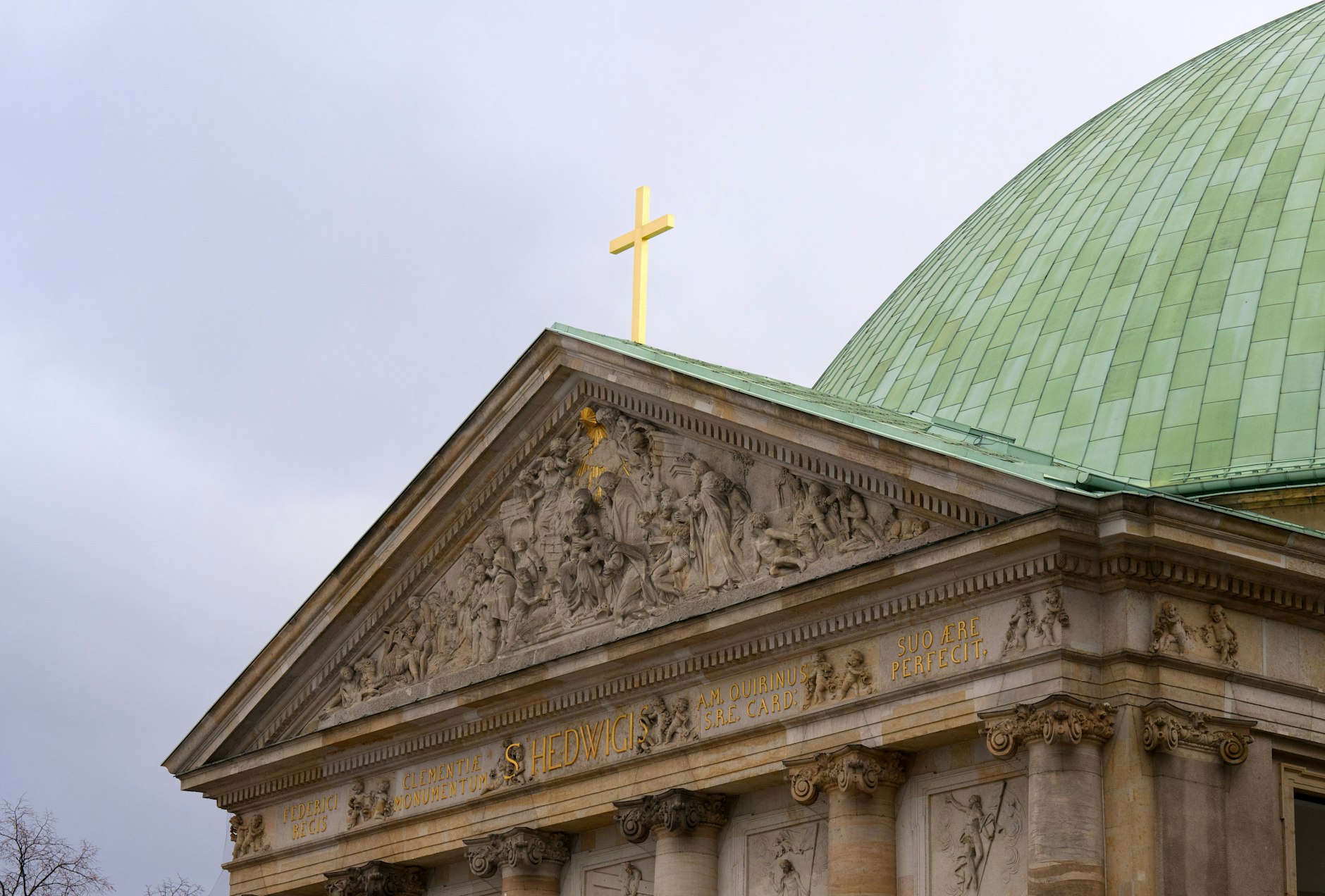 Die Kuppel der St.-Hedwigs-Kathedrale am Bebelplatz