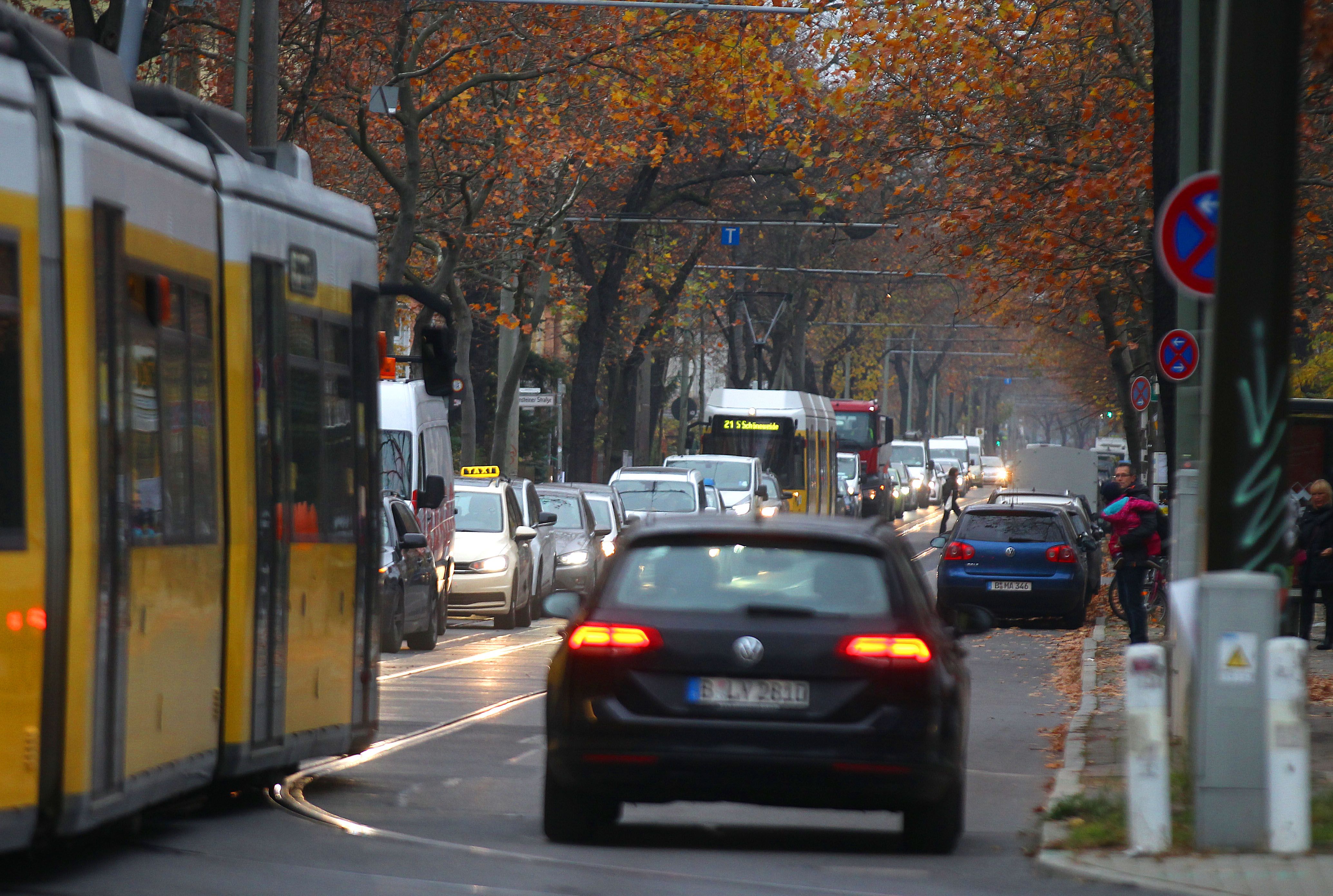 Treptow-Köpenick: Bauarbeiten in der Treskowallee verzögern sich