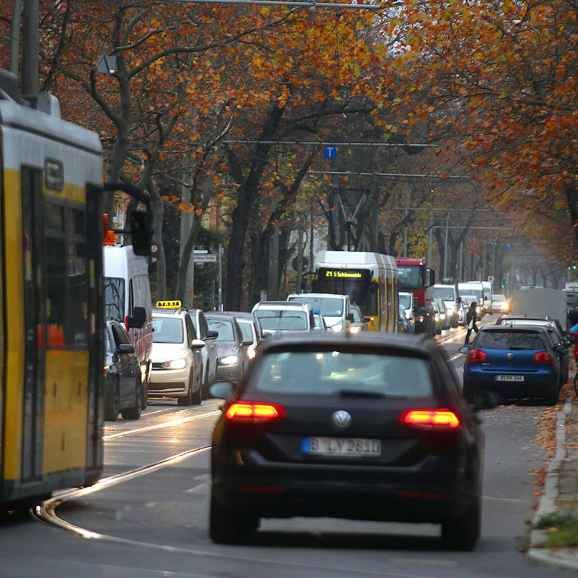 Treptow-Köpenick: Bauarbeiten in der Treskowallee verzögern sich