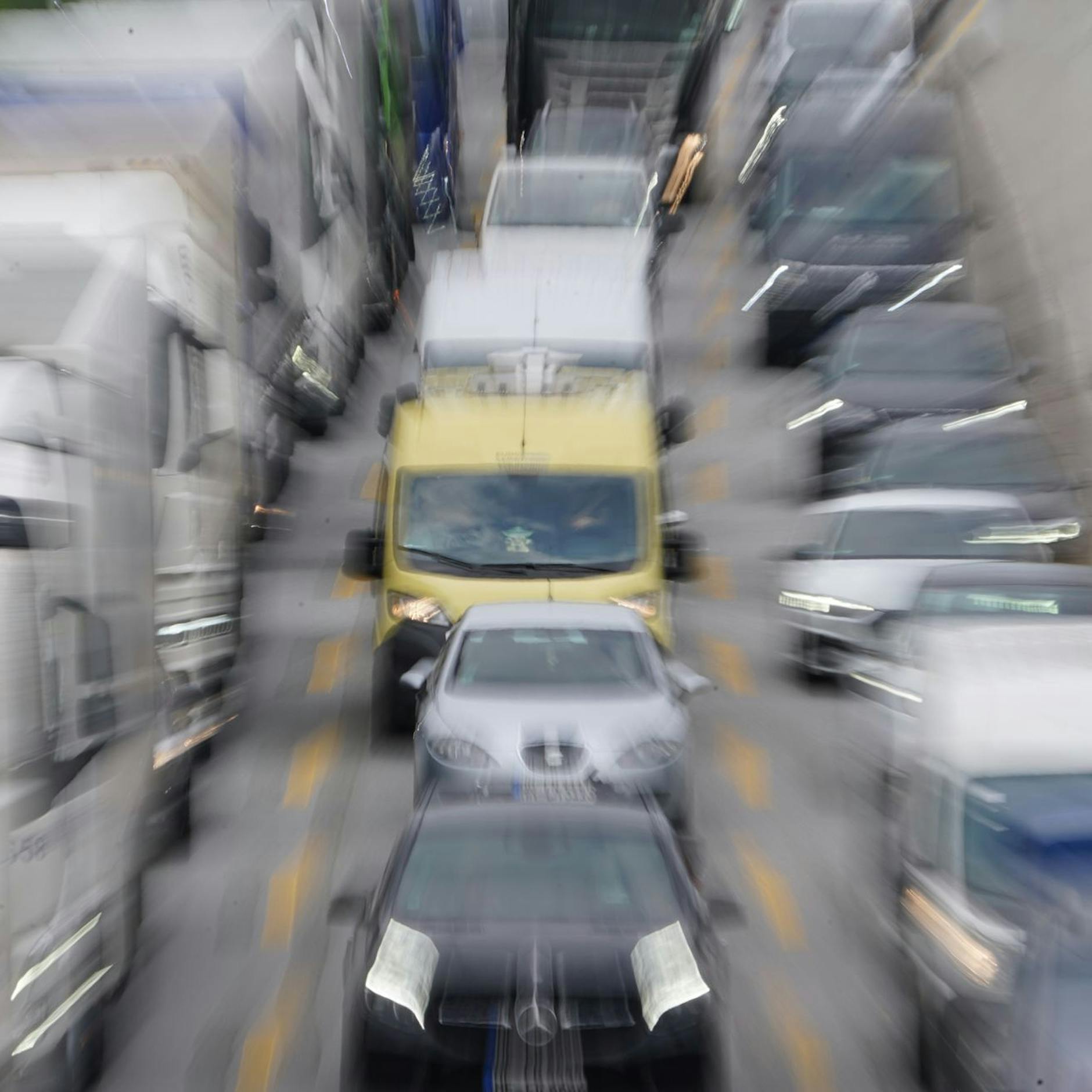 Nervende Baustellen ohne Ende - aktuelle Staufallen in Berlin