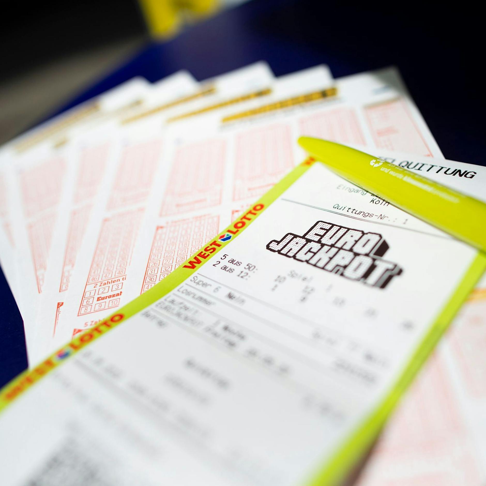 Lotto-Strategie vom Professor: 66 Tipps erhöhen Eurojackpot-Gewinn garantiert