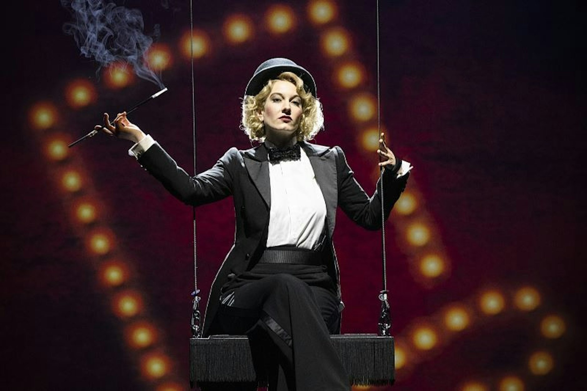 Treffen Sie berühmte Ikonen der Goldenen Zwanziger aus Berlin, wie Marlene Dietrich, Anita Berber und Josephine Baker.