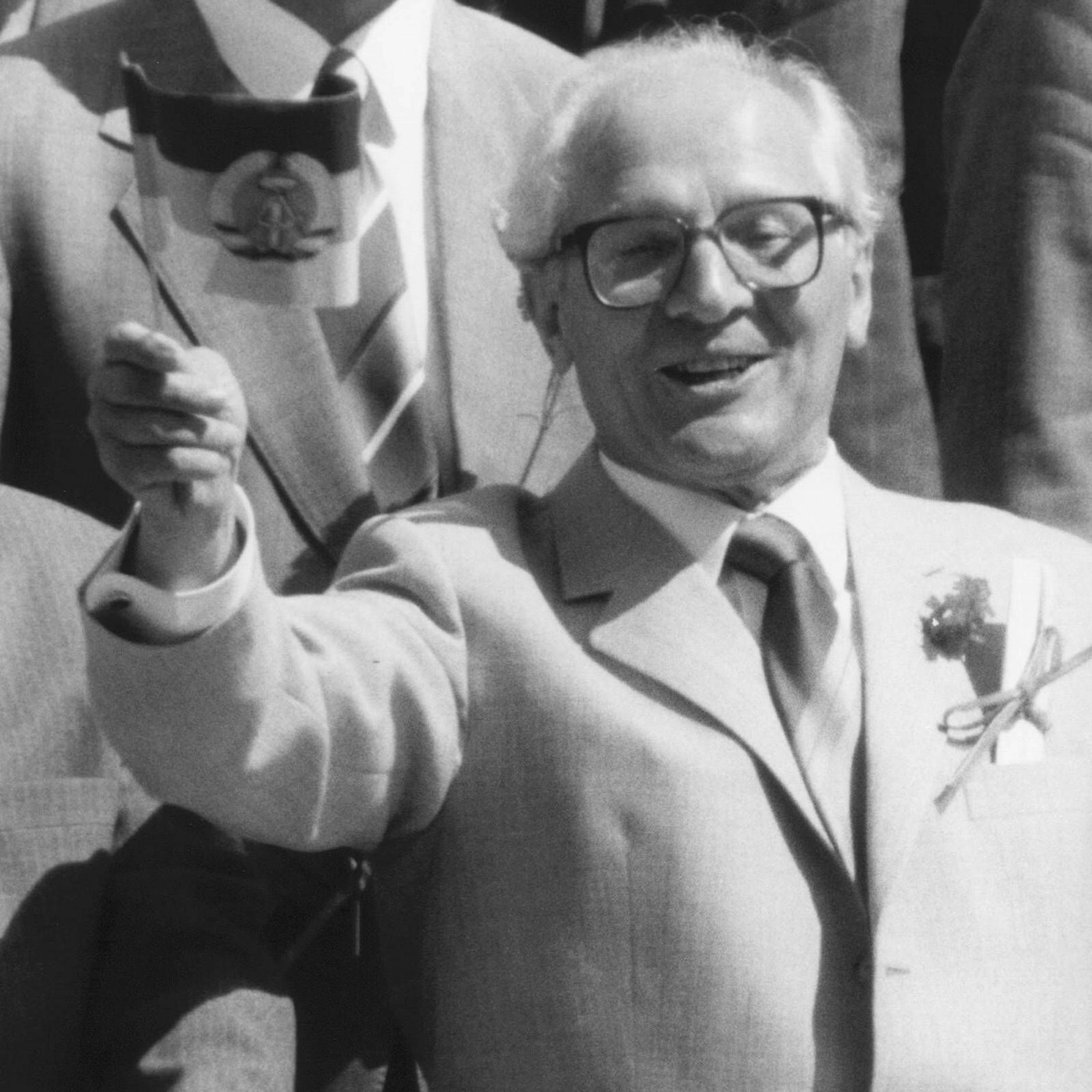 Die besten Witze aus der DDR: Kommt ein Wessi ins Interhotel ...