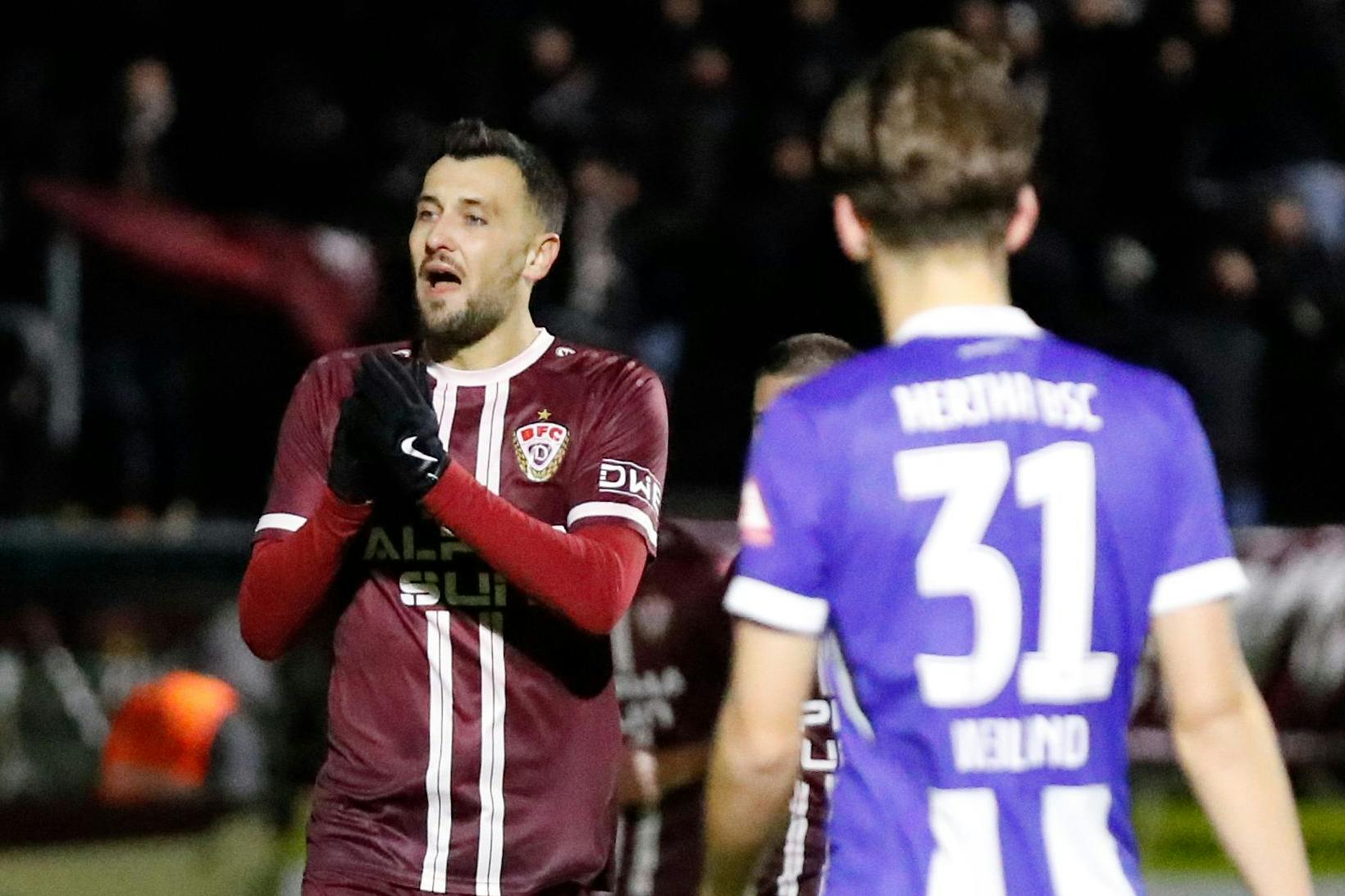 Das gibt's doch nicht: Auch gegen Hertha BSC bringt Rufat Dadashov trotz guter Chancen den Ball nicht über die Linie.