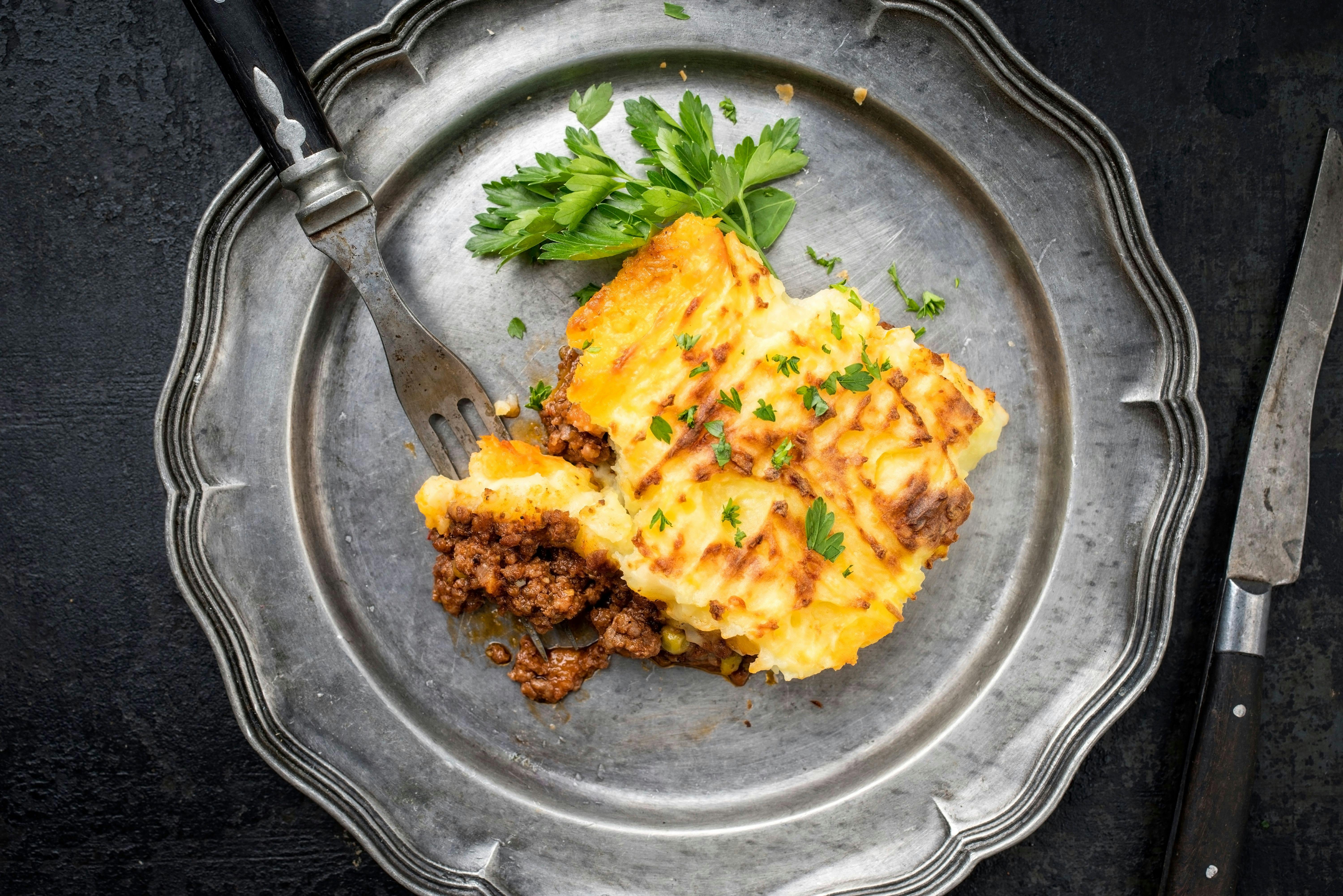 Rezept für Hackfleisch mit Kartoffelbrei überbacken: Der BESTE Auflauf ...