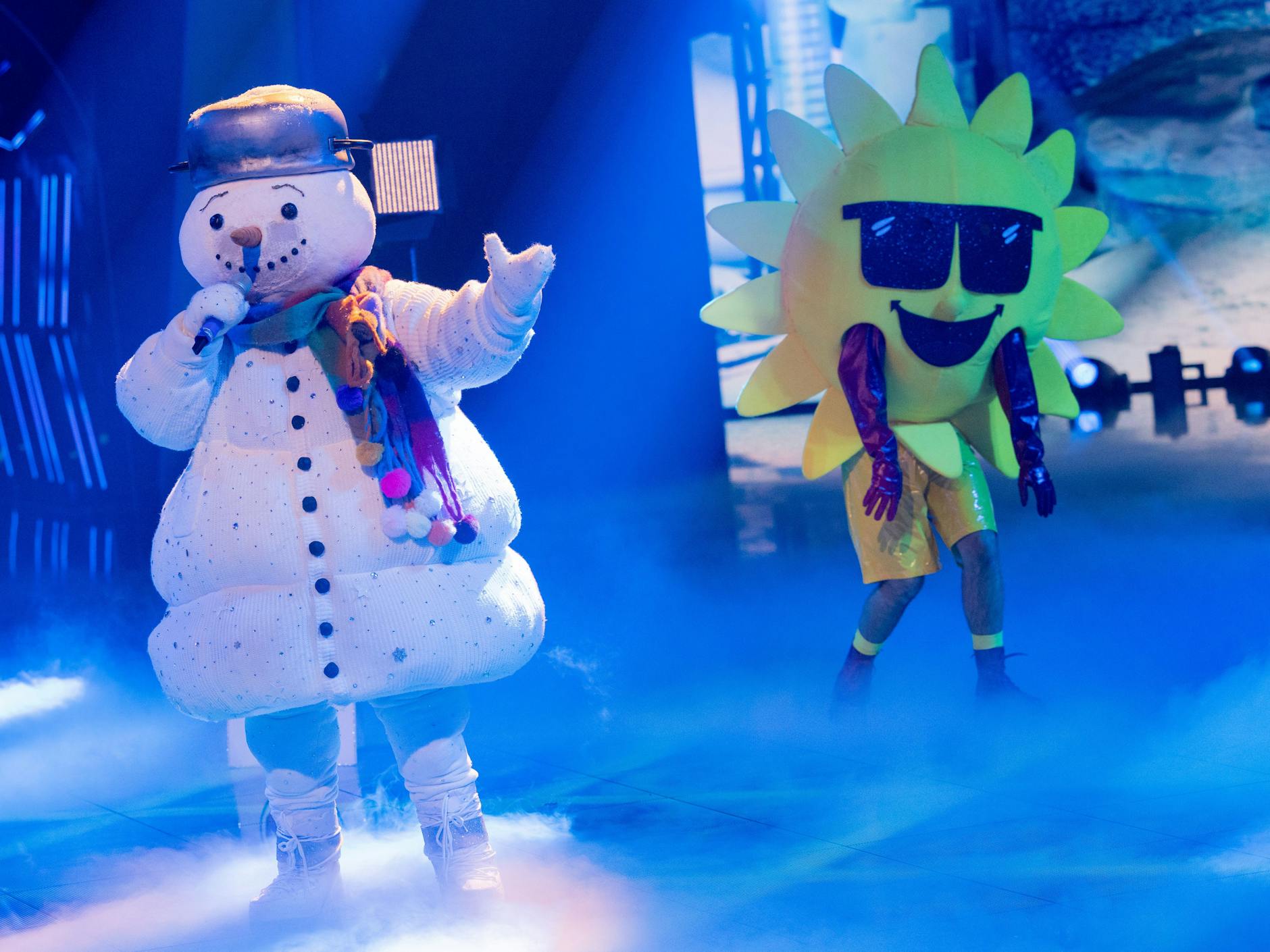 Der Schneemann verzauberte die Zuschauerinnen und Zuschauer bei „Masked Singer“ mit einem Song von Udo Jürgens.