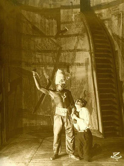 Brody im Film „Genuine“ von 1920