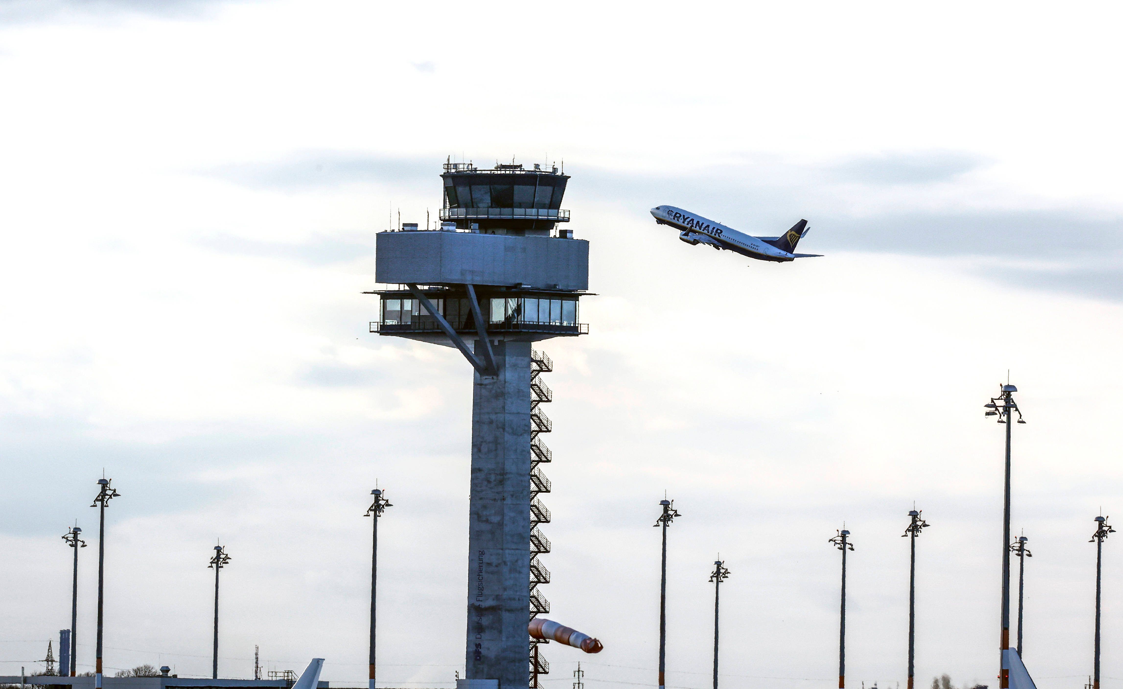 Ryanair-Chef O’Leary rechnet mit Deutschland ab und plant weitere Kürzungen am Berliner BER