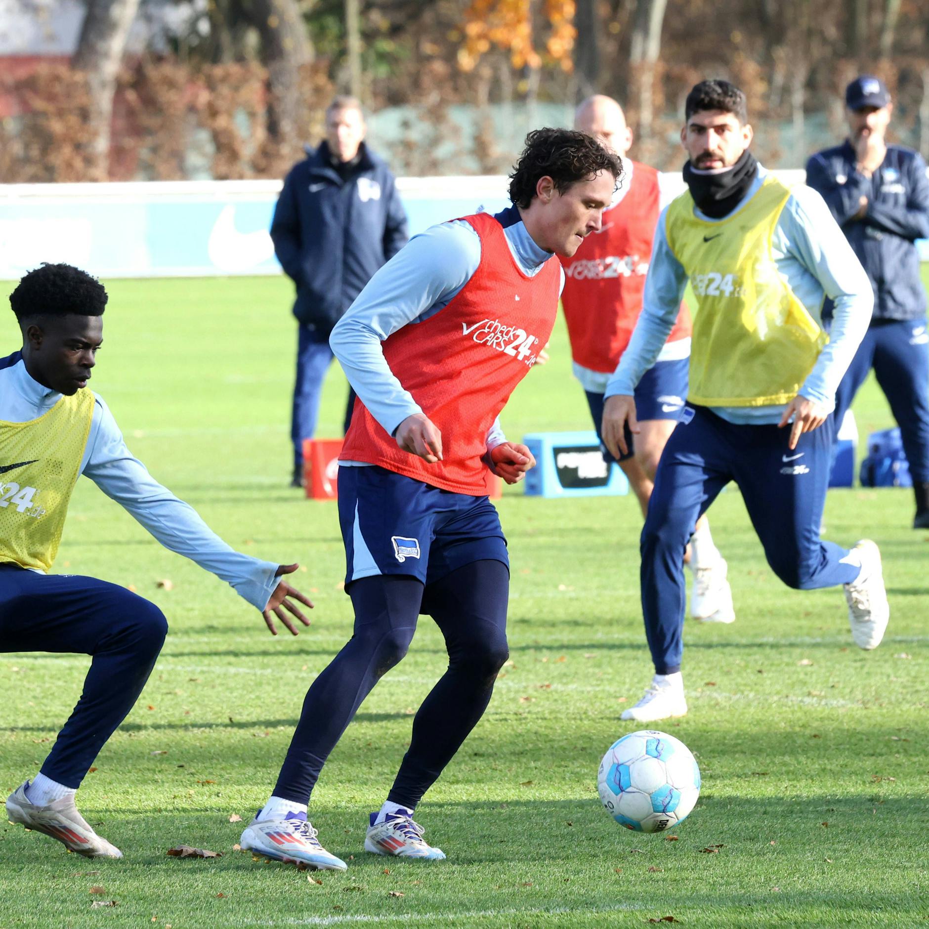 Publikumsliebling Fabian Reese dribbelt schon wieder im Training, doch nach vier Monaten Pause ist erstmal nur ein Joker-Einsatz drin.