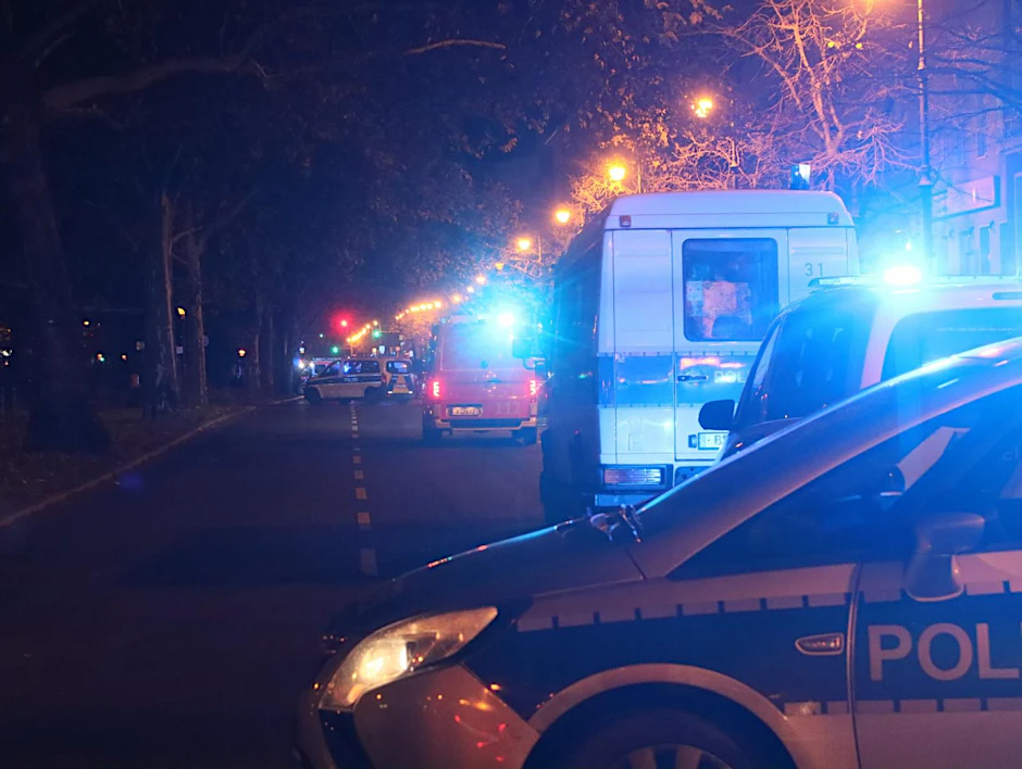 Die Polizei wurde in der Nacht zu Mittwoch zu einem Einsatz in der Gneisenaustraße gerufen.