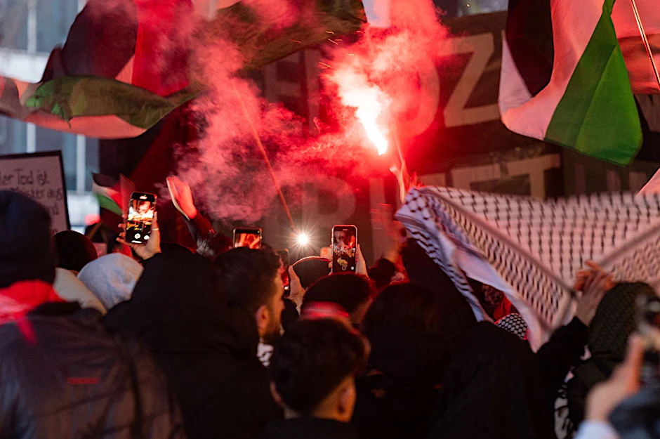 Teilnehmer einer sogenannten propalästinensischen Demonstration im November in Berlin