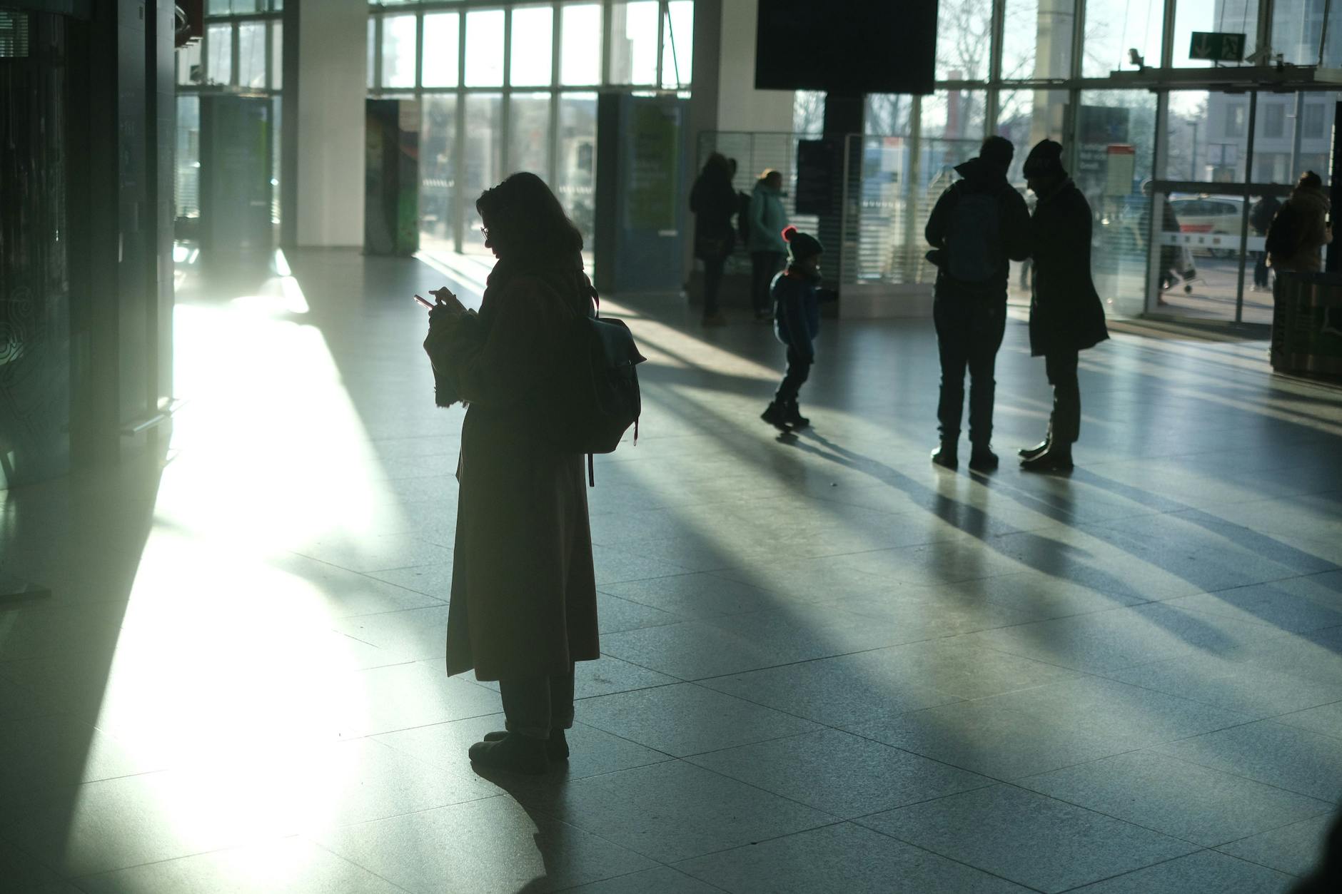 Am Berliner Ostbahnhof ist eine Frau sexuell belästigt worden.