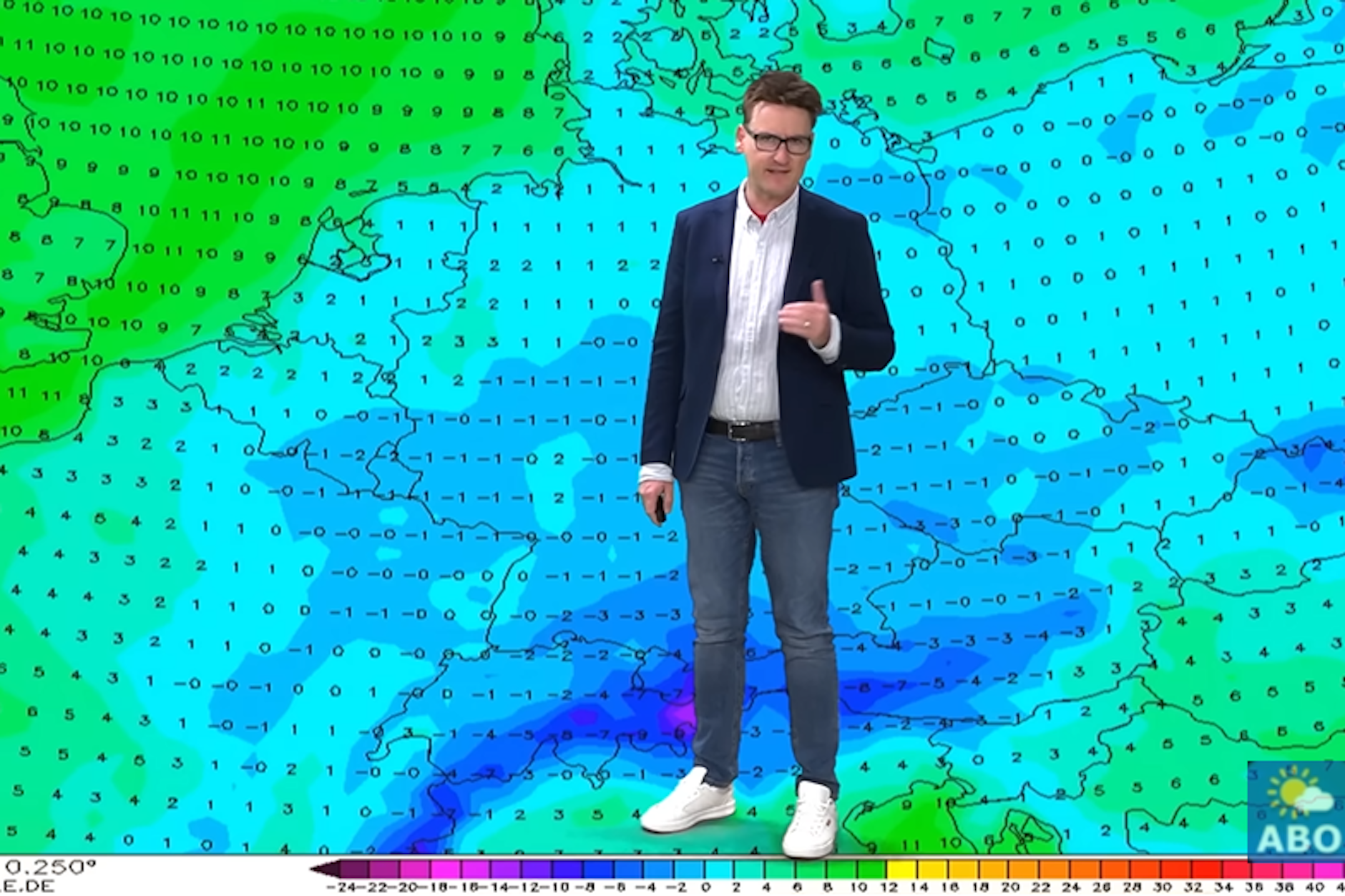Wetter-Experte Dominik Jung verspricht winterliche Kälte am ersten Adventswochenende.