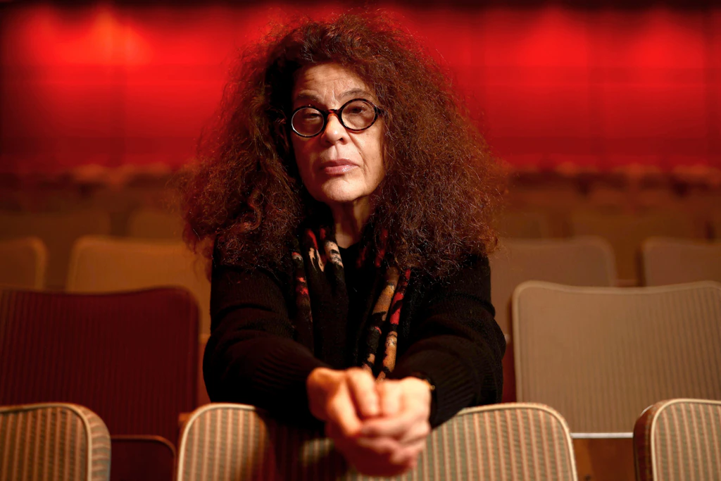 Anne Michaels “Zaman Yolları”nda hafızayı görünür kılıyor.