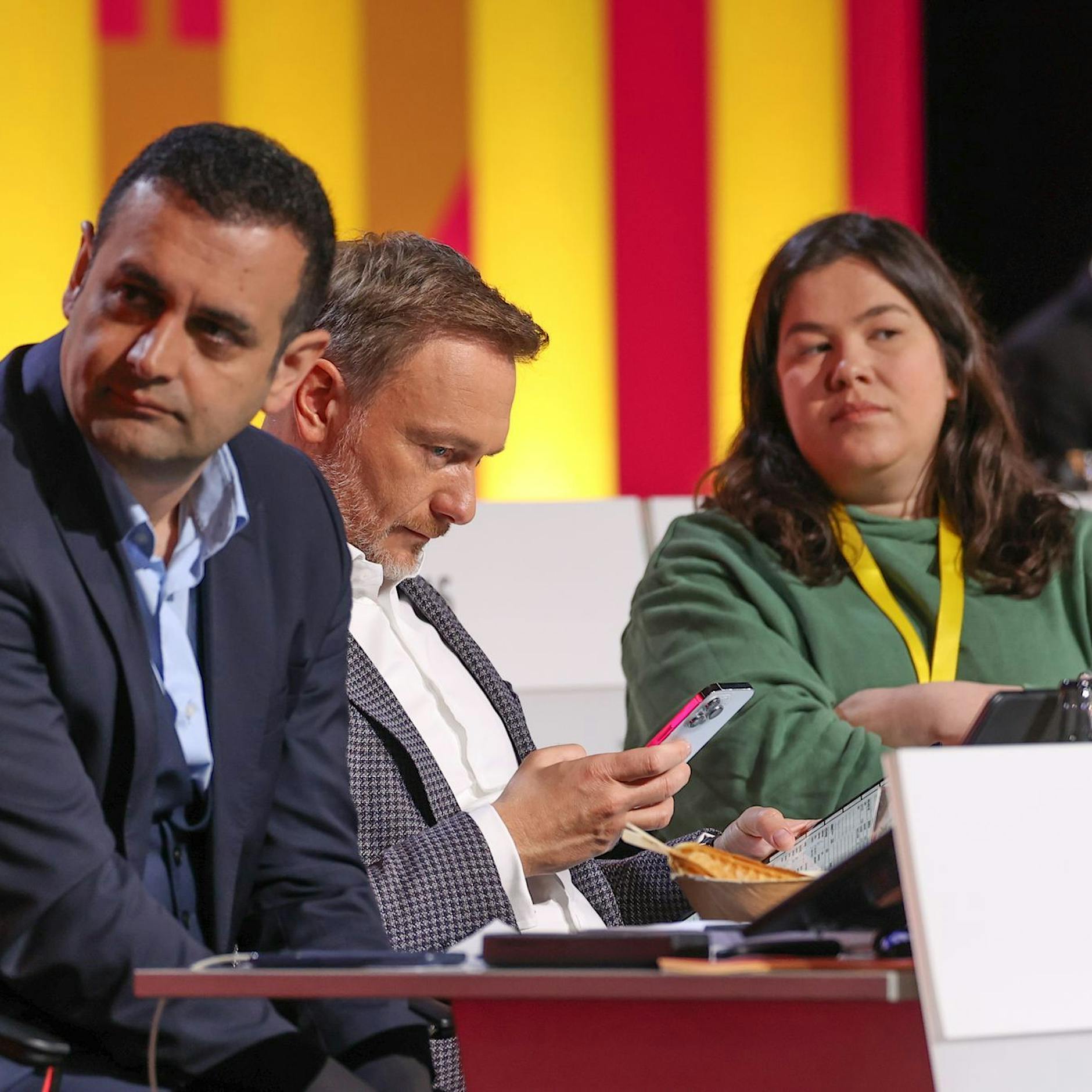 FDP in der Krise: Bijan Djir-Sarai tritt wegen D-Day-Papier zurück