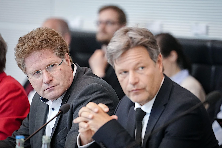 Patrick Graichen (l.) musste nach Vorwürfen der Vetternwirtschaft sein Amt räumen.