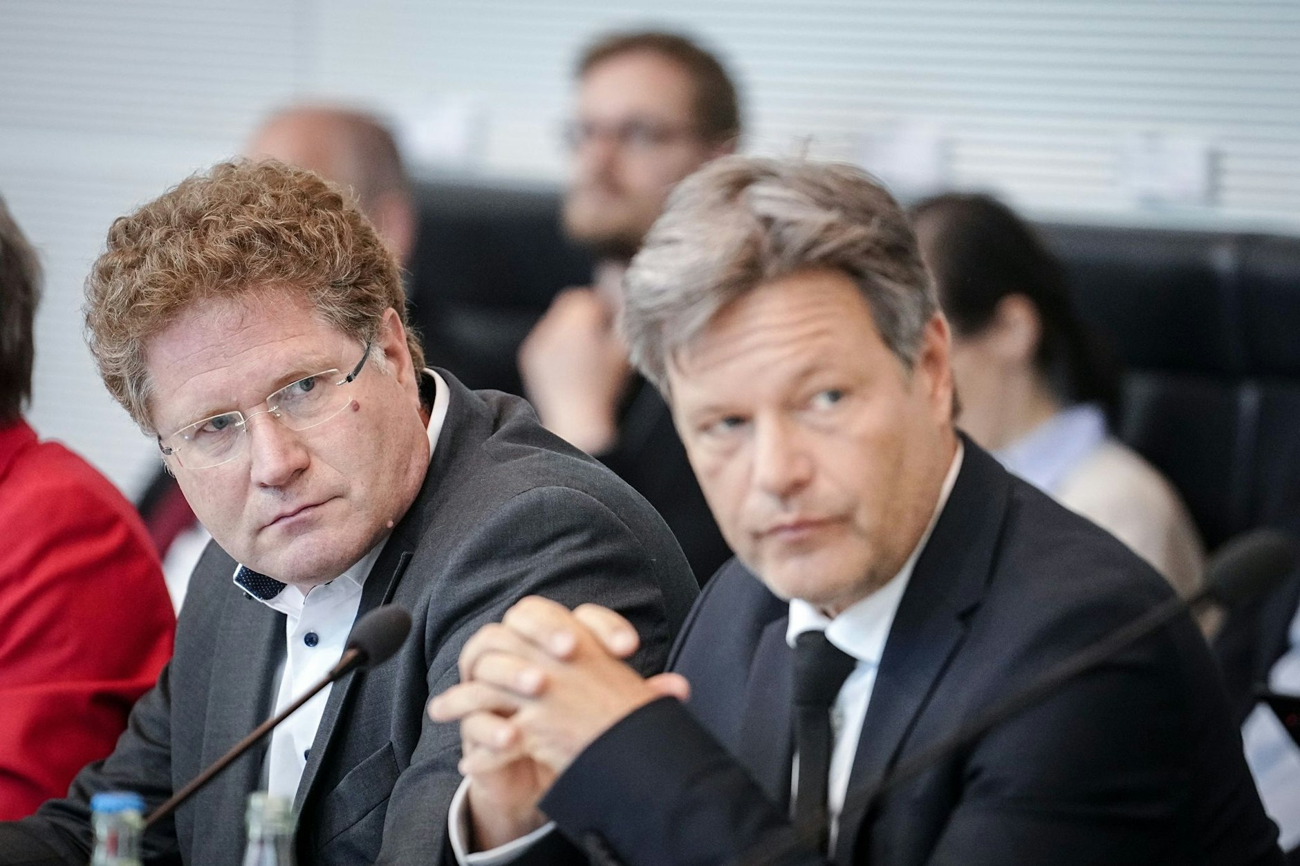 Patrick Graichen (l.) musste nach Vorwürfen der Vetternwirtschaft sein Amt räumen.