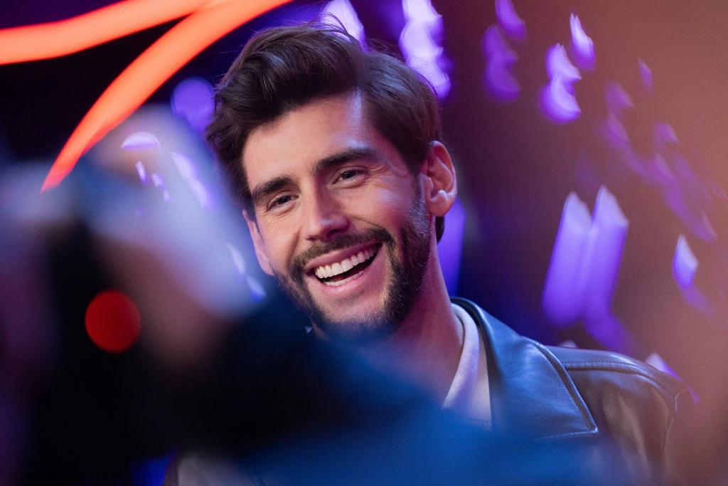 Álvaro Soler verrät Details zu Tochter: „Da reagiert sie sehr niedlich“