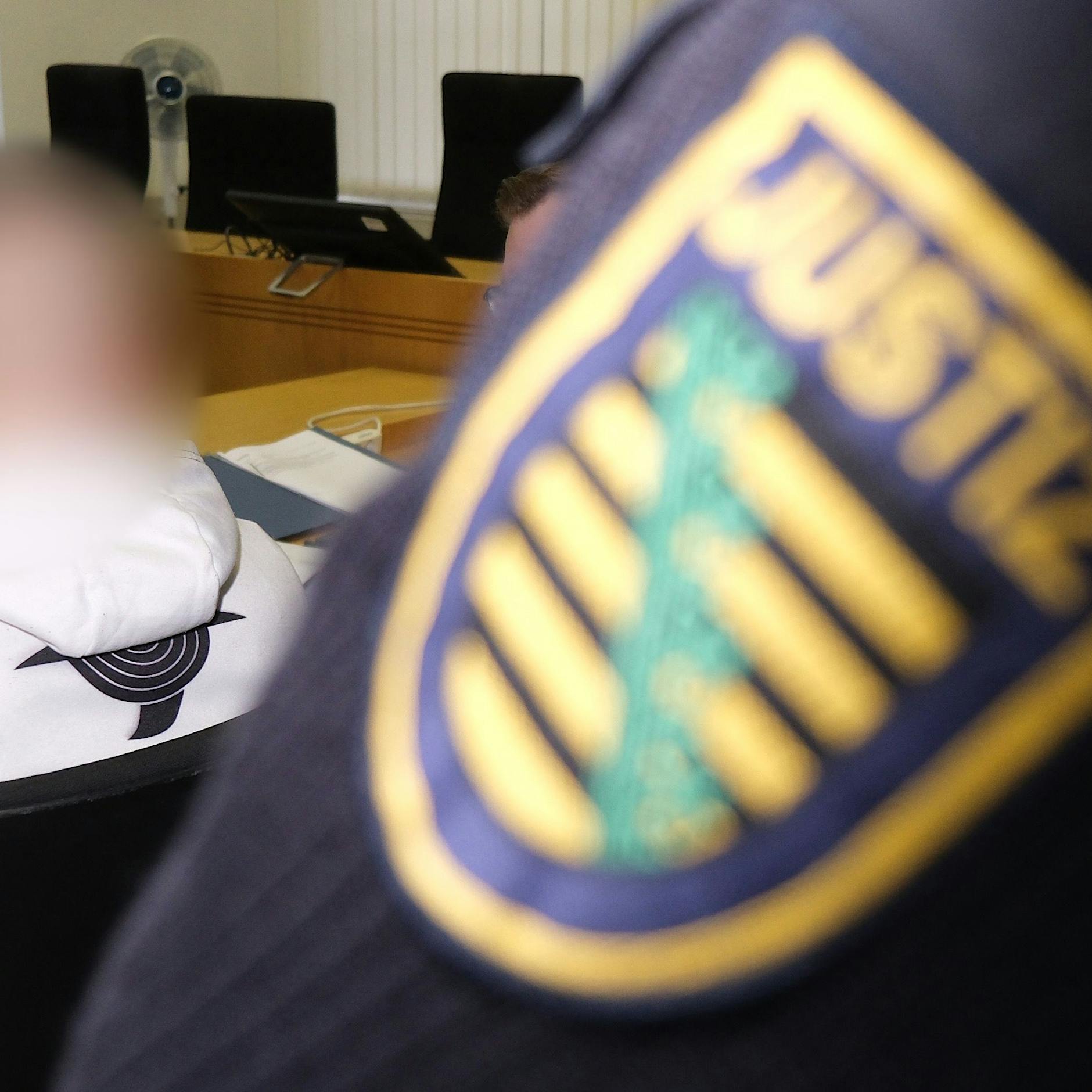 Crystal Meth, Wodka und Machete: Wer hackte in Chemnitz die Finger eines Neonazis ab?